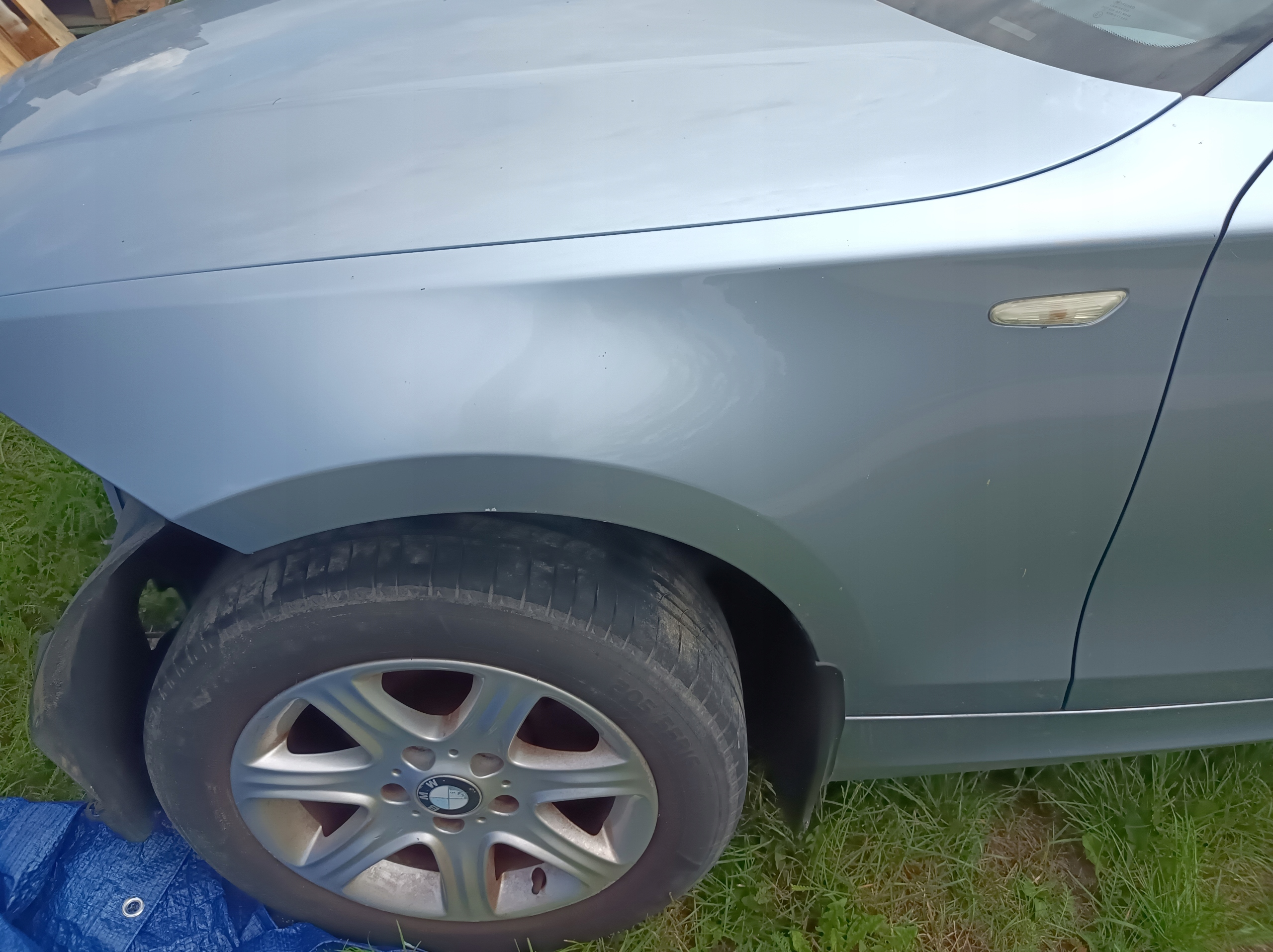 fender left front BMW E87 BLUEWATER 896