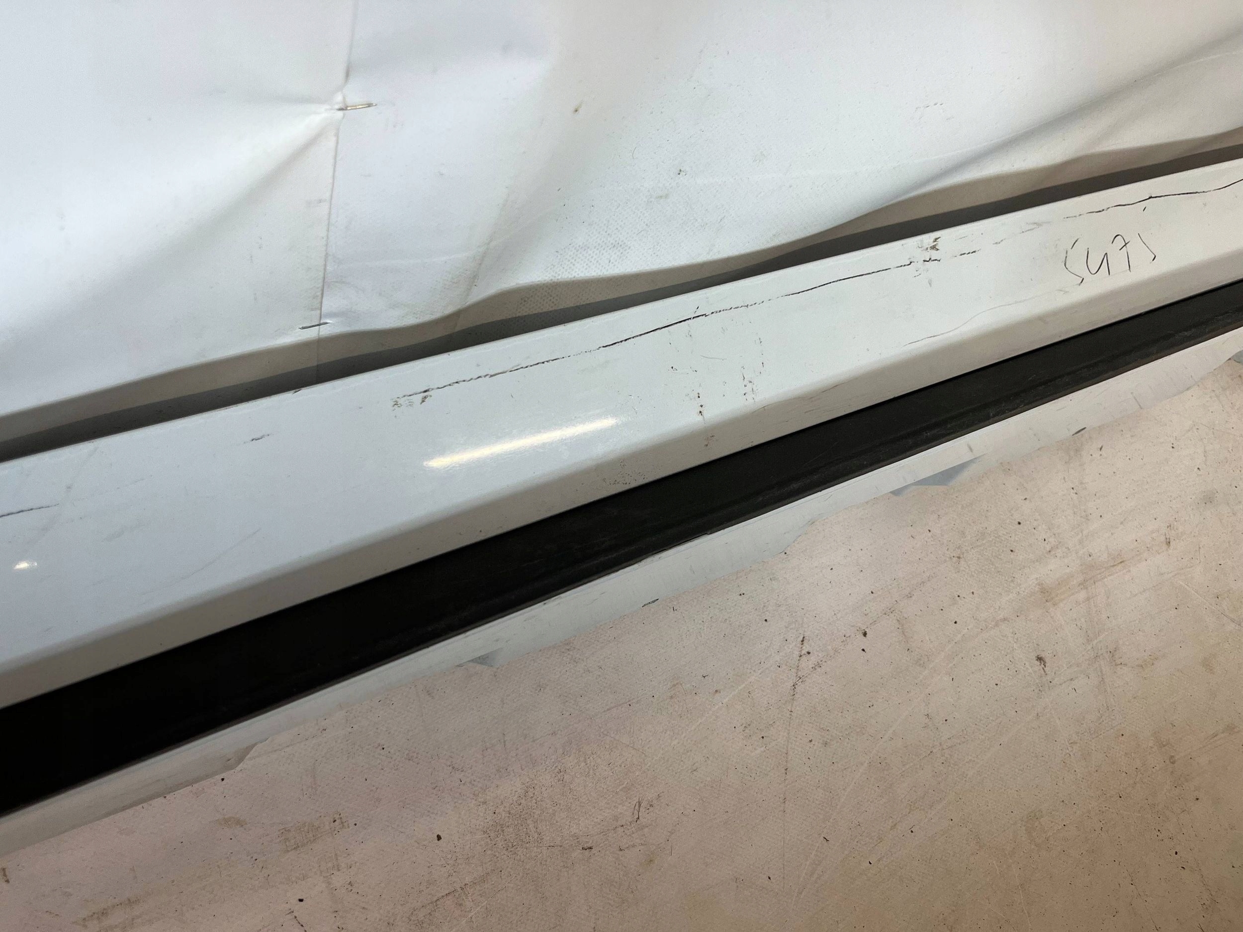 moulding threshold right S LINE Audi A5 8W8853860A original AUDI