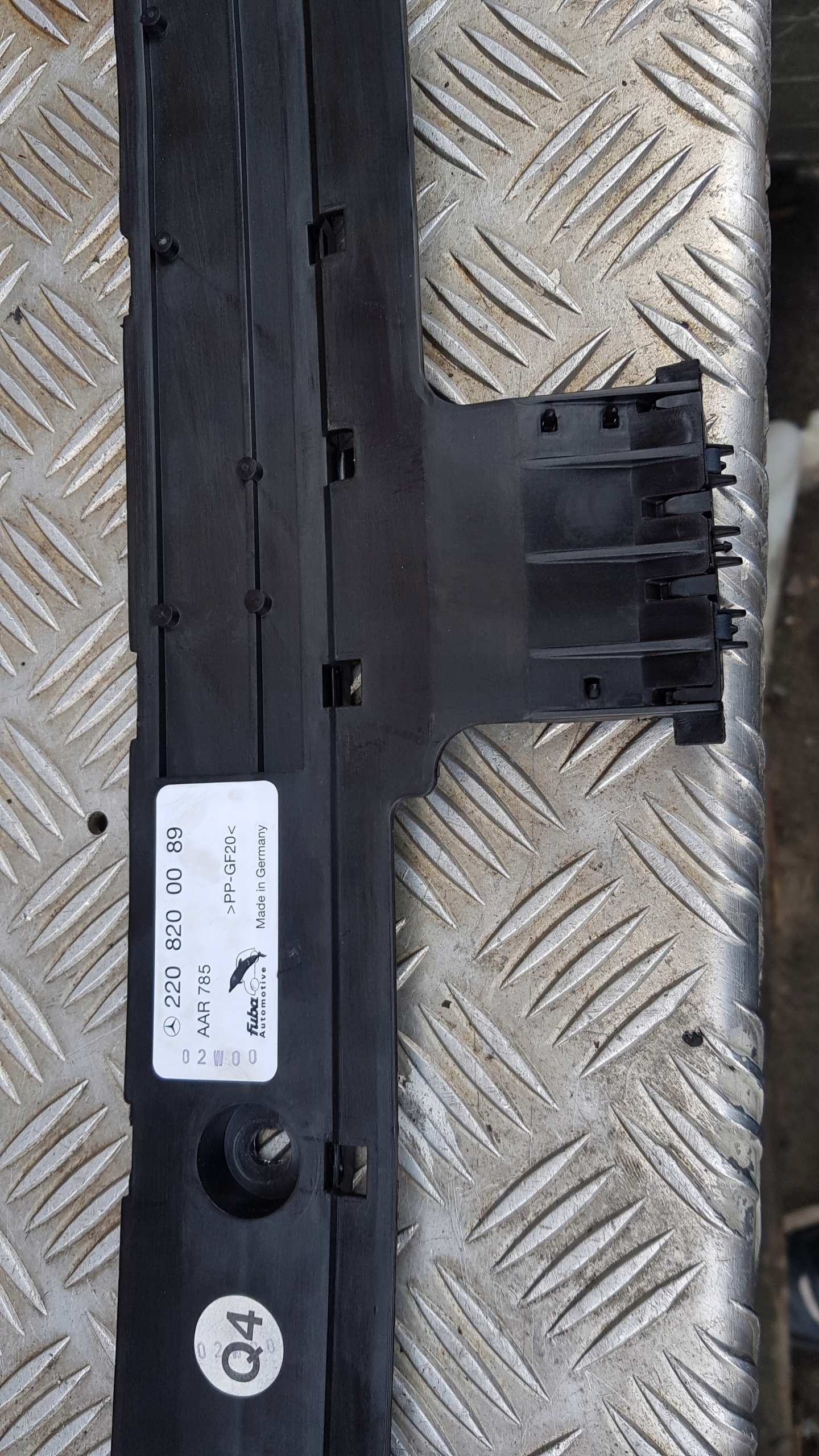 MERCEDES W220 amplifier ANTENY 2208200089