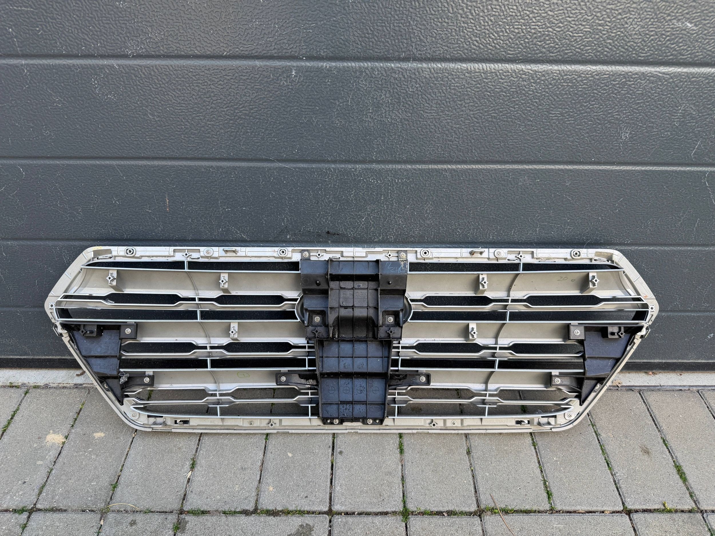 Subaru Outback 15- mask