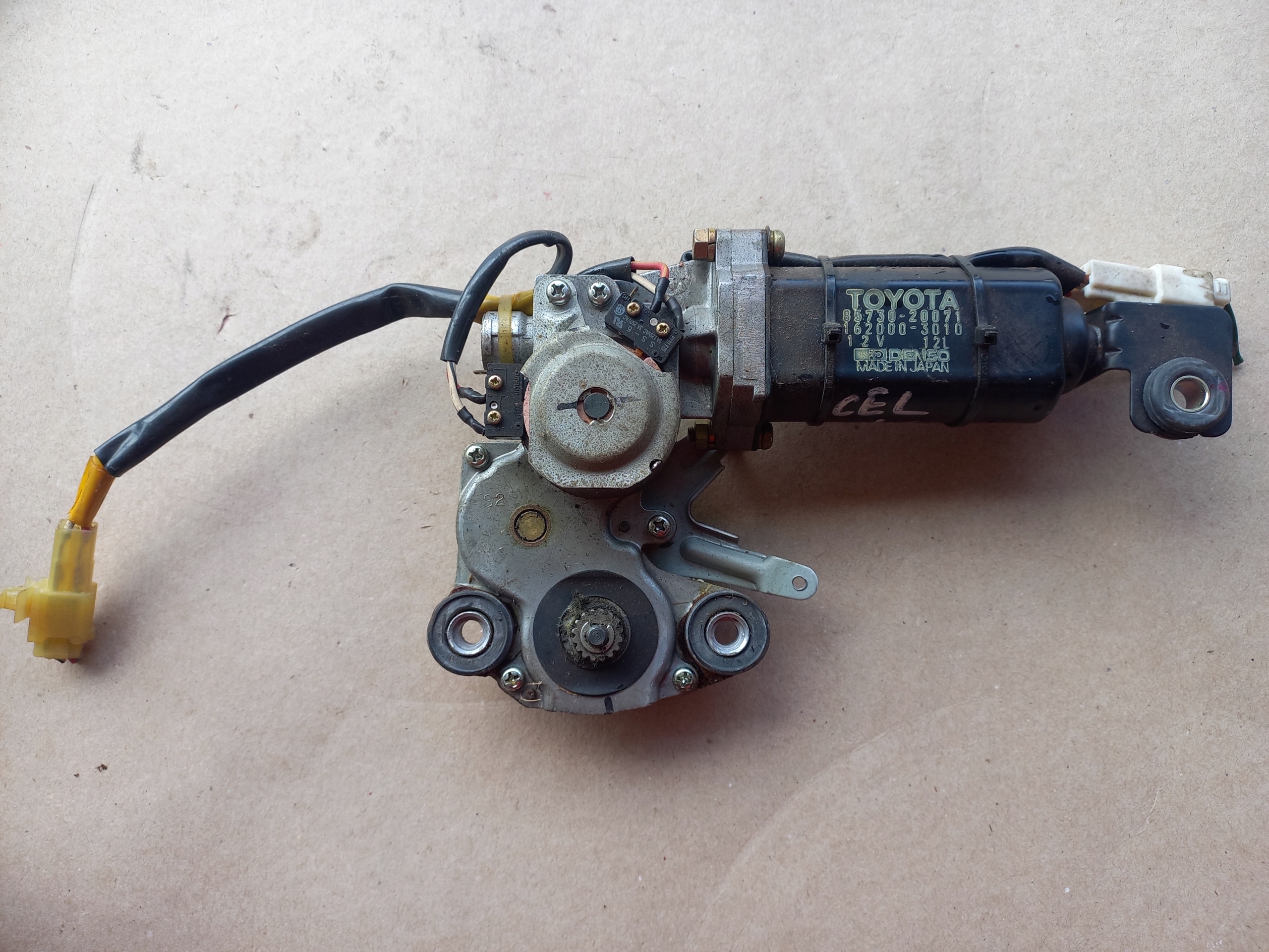 TOYOTA CELICA V 89-93 SILNICZEK MECHANIZM SZYBERDACHU