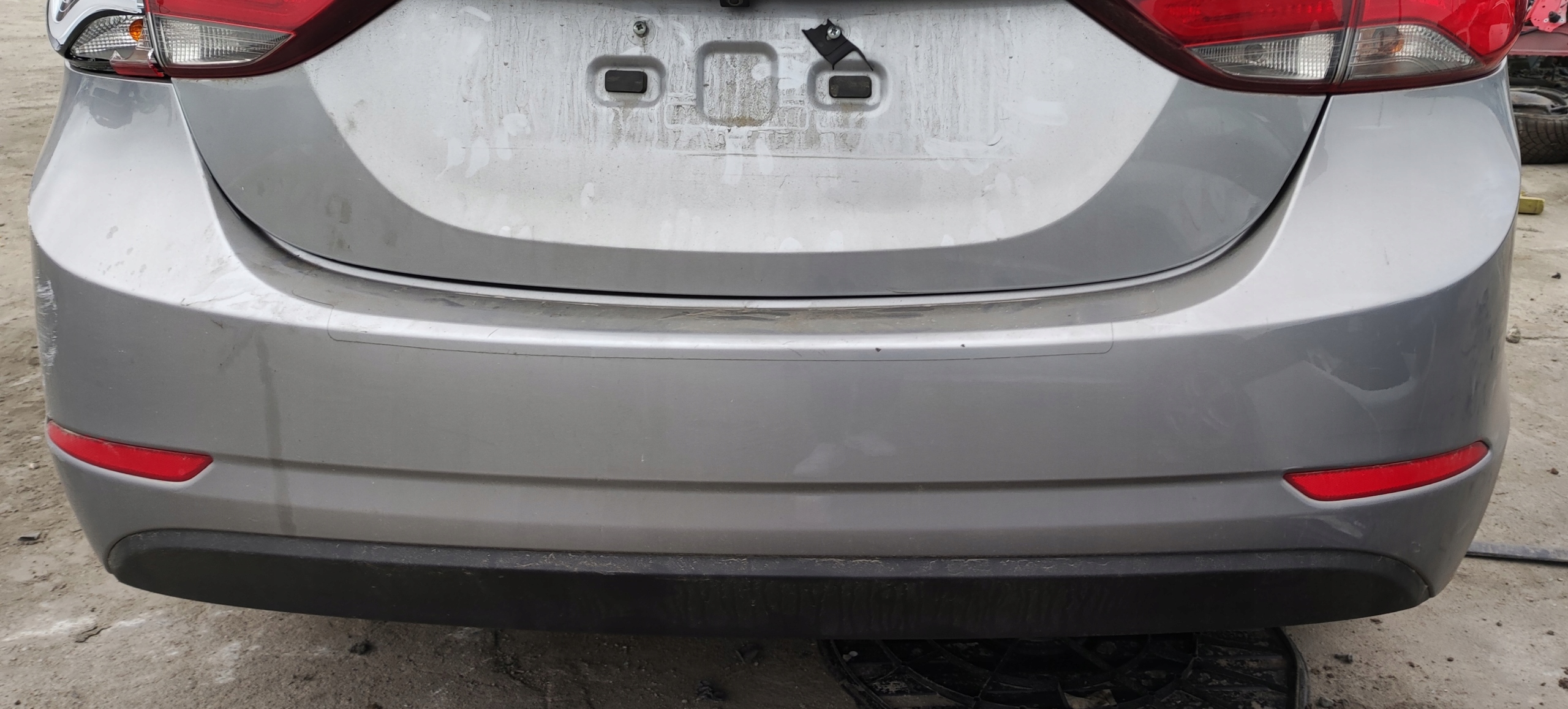 HYUNDAI ELANTRA V 15r PAS TYLNY WANNA TYŁ DUPA