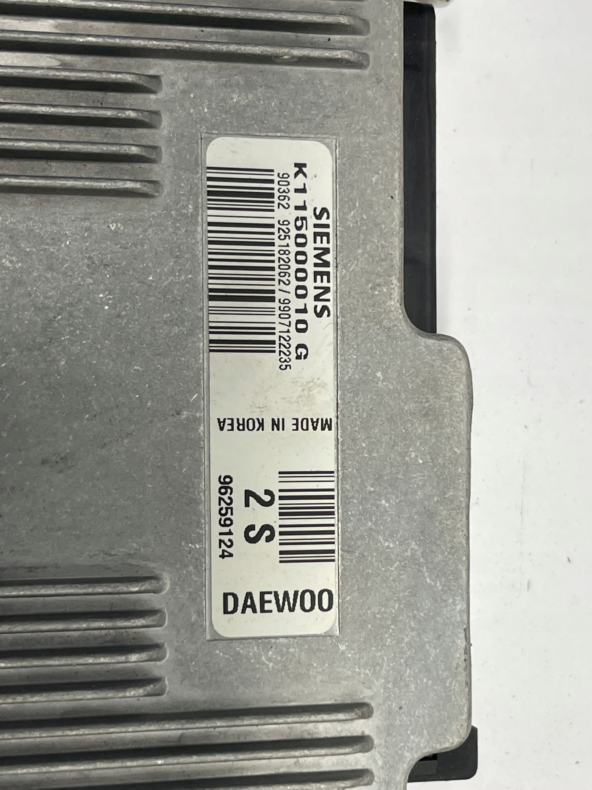 control unit, regulation praca of the engine Siemens 96259124