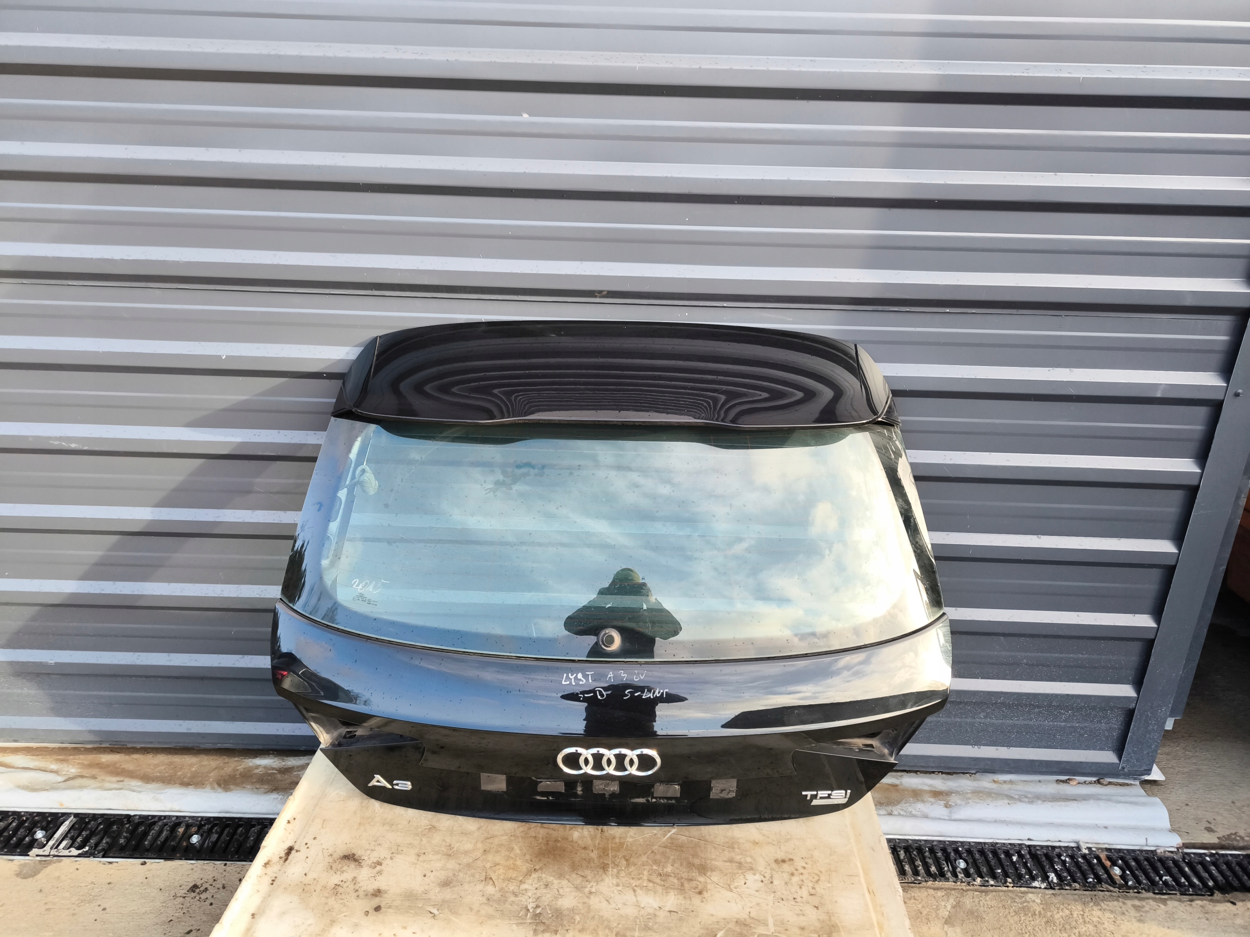 boot door rear AUDI A3 8V3 3 door S LINE LY9T original !!!
