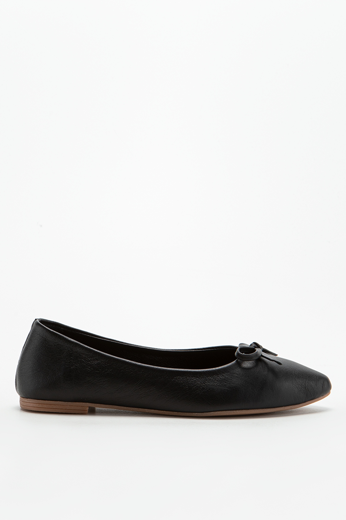 Balerínky Charles Footwear Anastasija Ploché černé 36