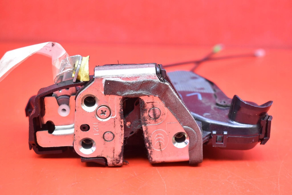 lock door left front front EU DAIHATSU SIRION 2 II M300 5D HB 07-13