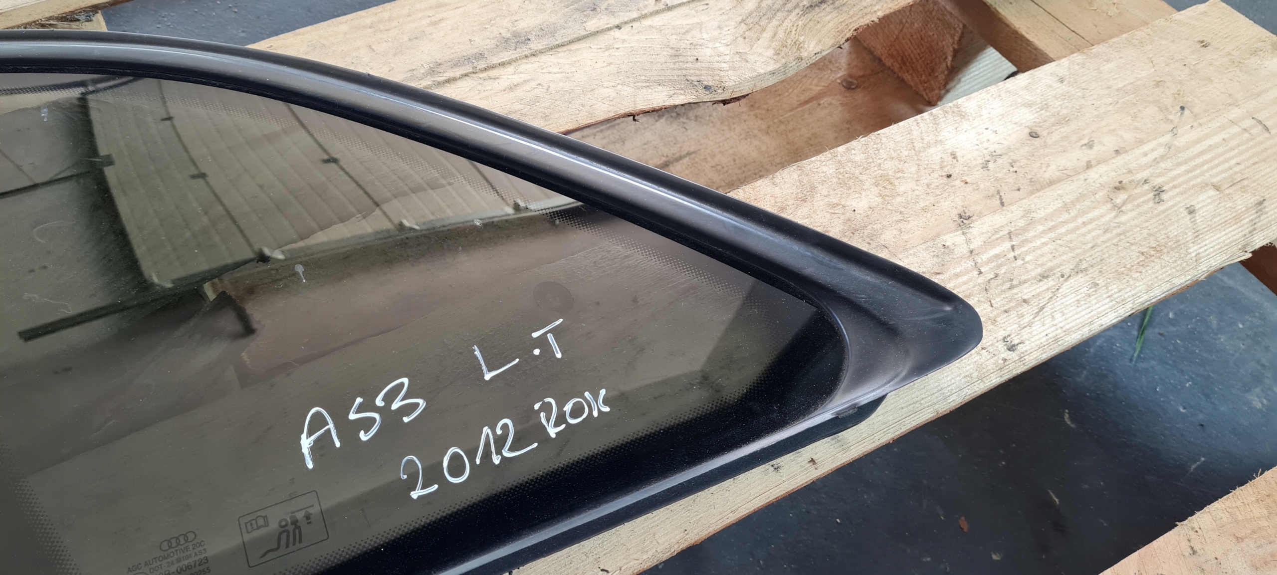 Q5 8R SQ5 window bodywork left left rear part AS3 12R