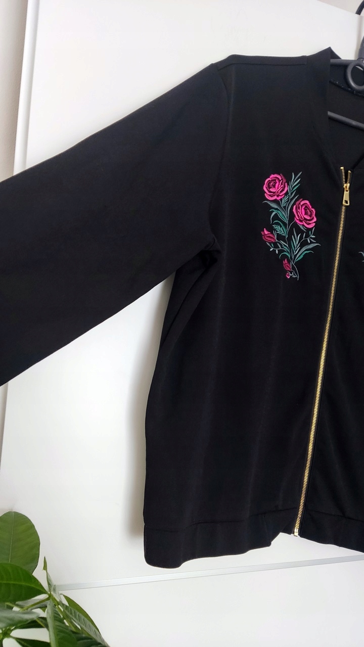 KURTKA BLUZA BOMBERKA ROZPINANA CZARNA HAFTY 46-48 Rozmiar 48