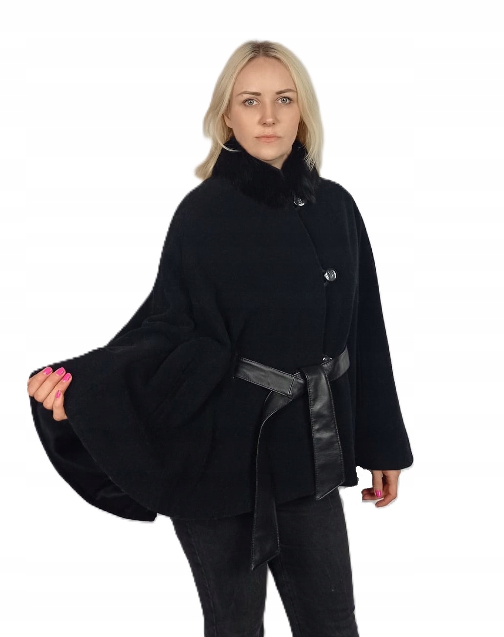 Peleryna obszyta naturalnym futrem królik Rex- czerń