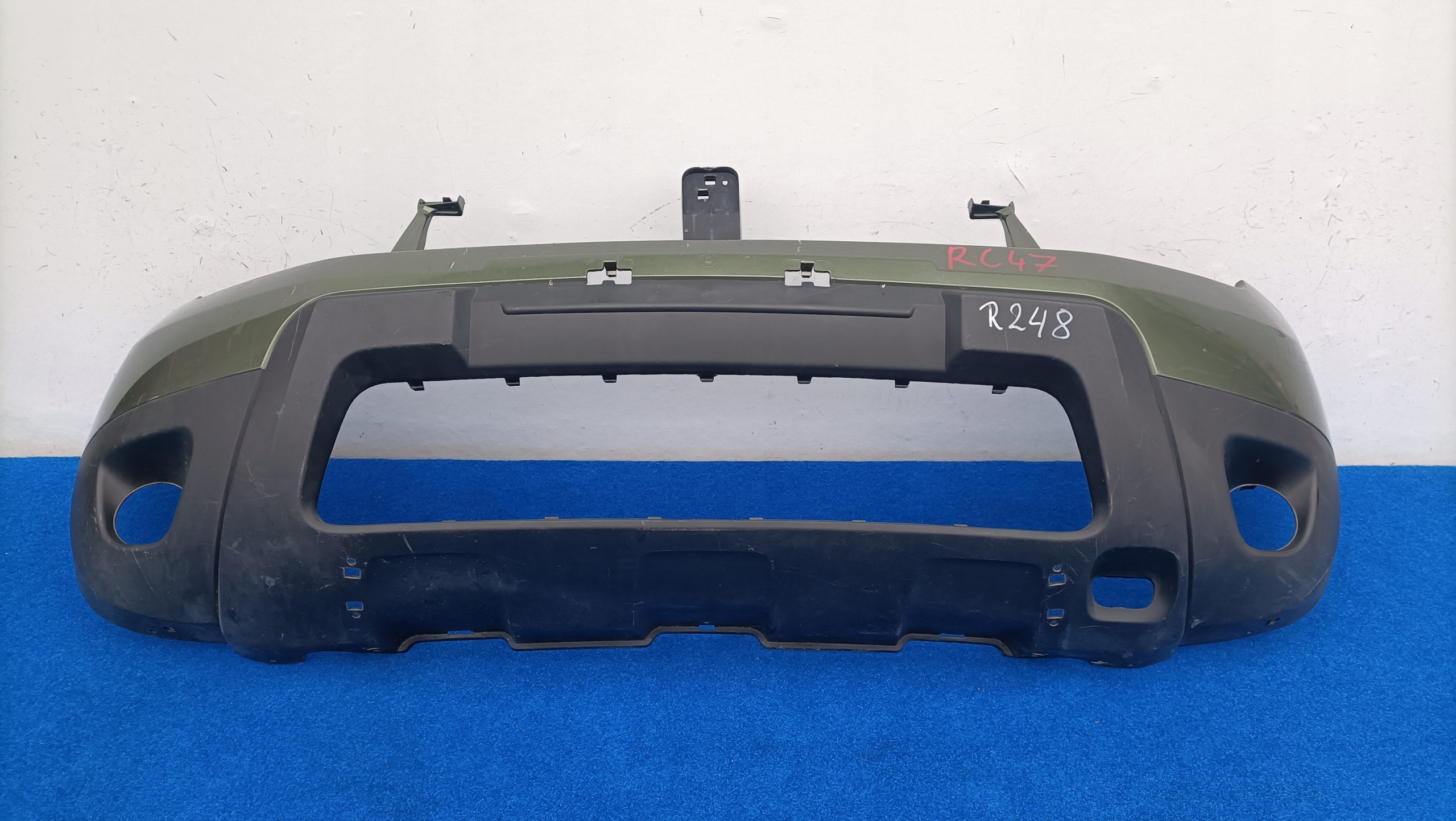 DACIA DUSTER 2010R+ bumper front 620220030R RC47