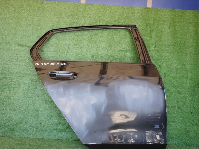 VW GOLF VIII 8 HB door right rear. rear part