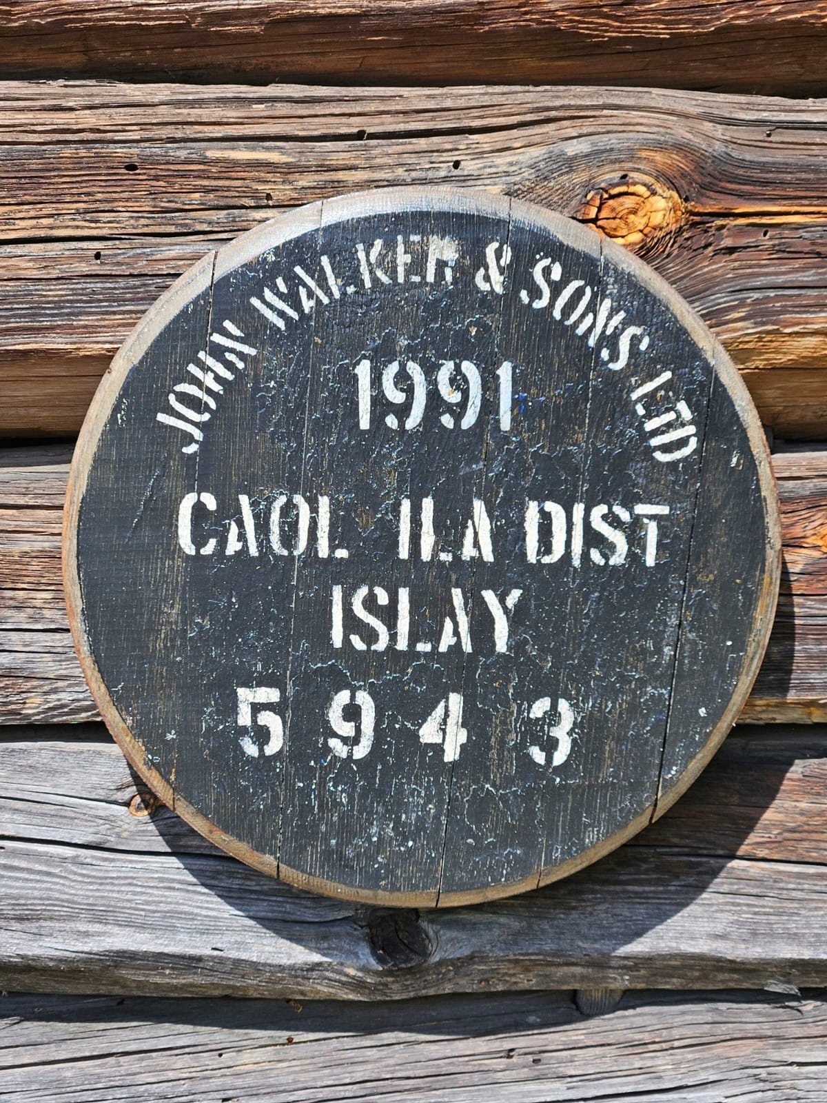 Dekiel ze sudu po skotské whisky Caol Ila 1991 Černý