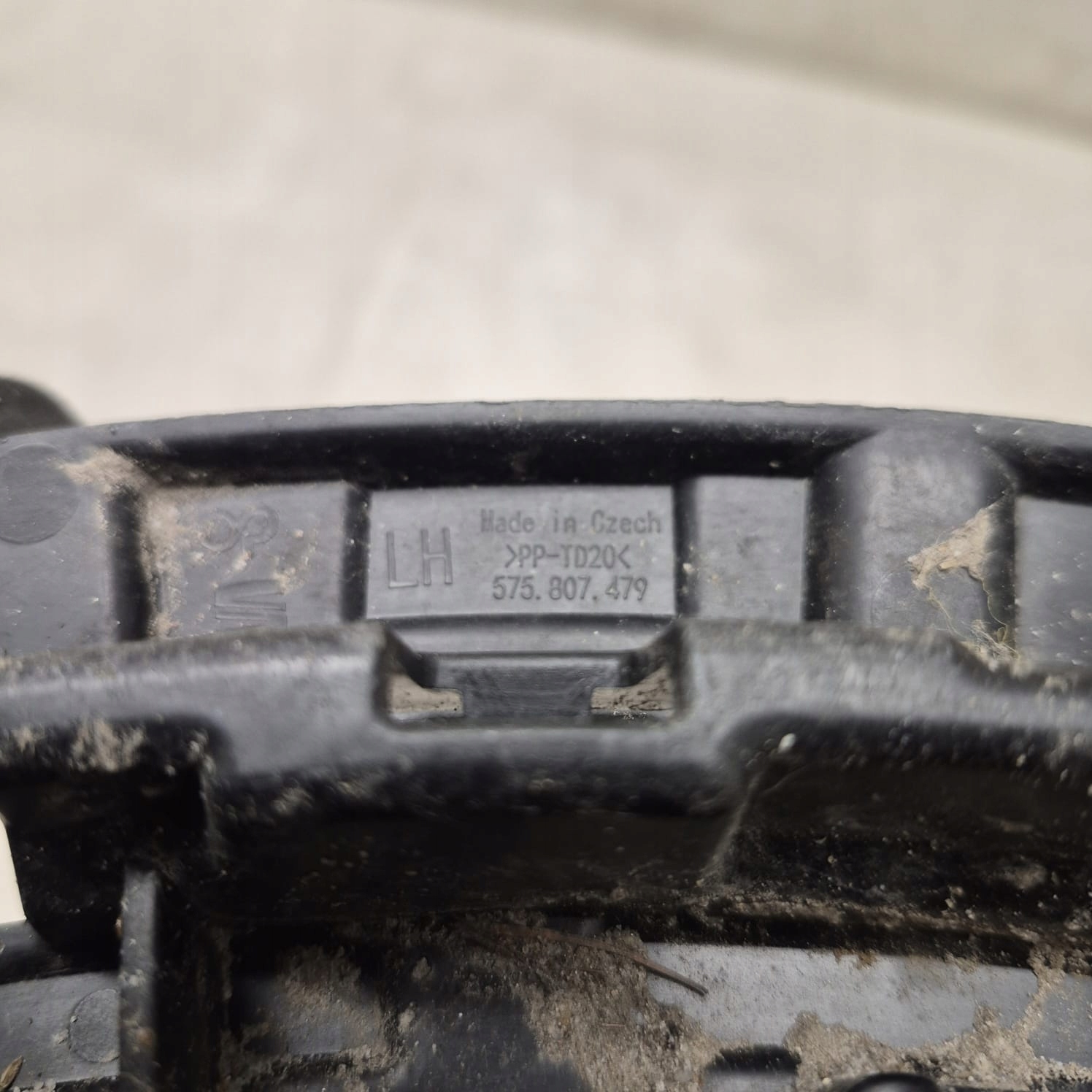 SEAT ATECA 16-> Support plaque Support Gauche Avant Avant