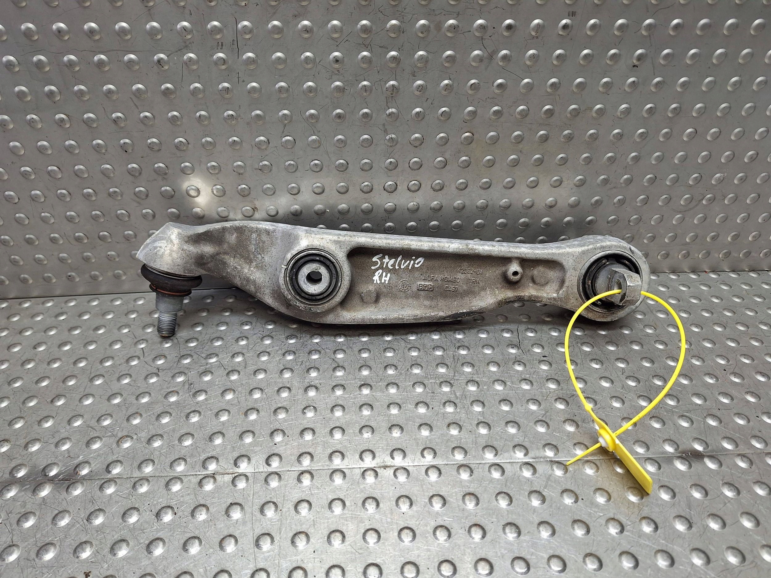 arm right front lower ALFA ROMEO STELVIO