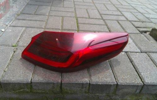 KIA X-CEED III LIFT LED PRAWA TYLNA LAMPA ORYGINAŁ 92402 J7350