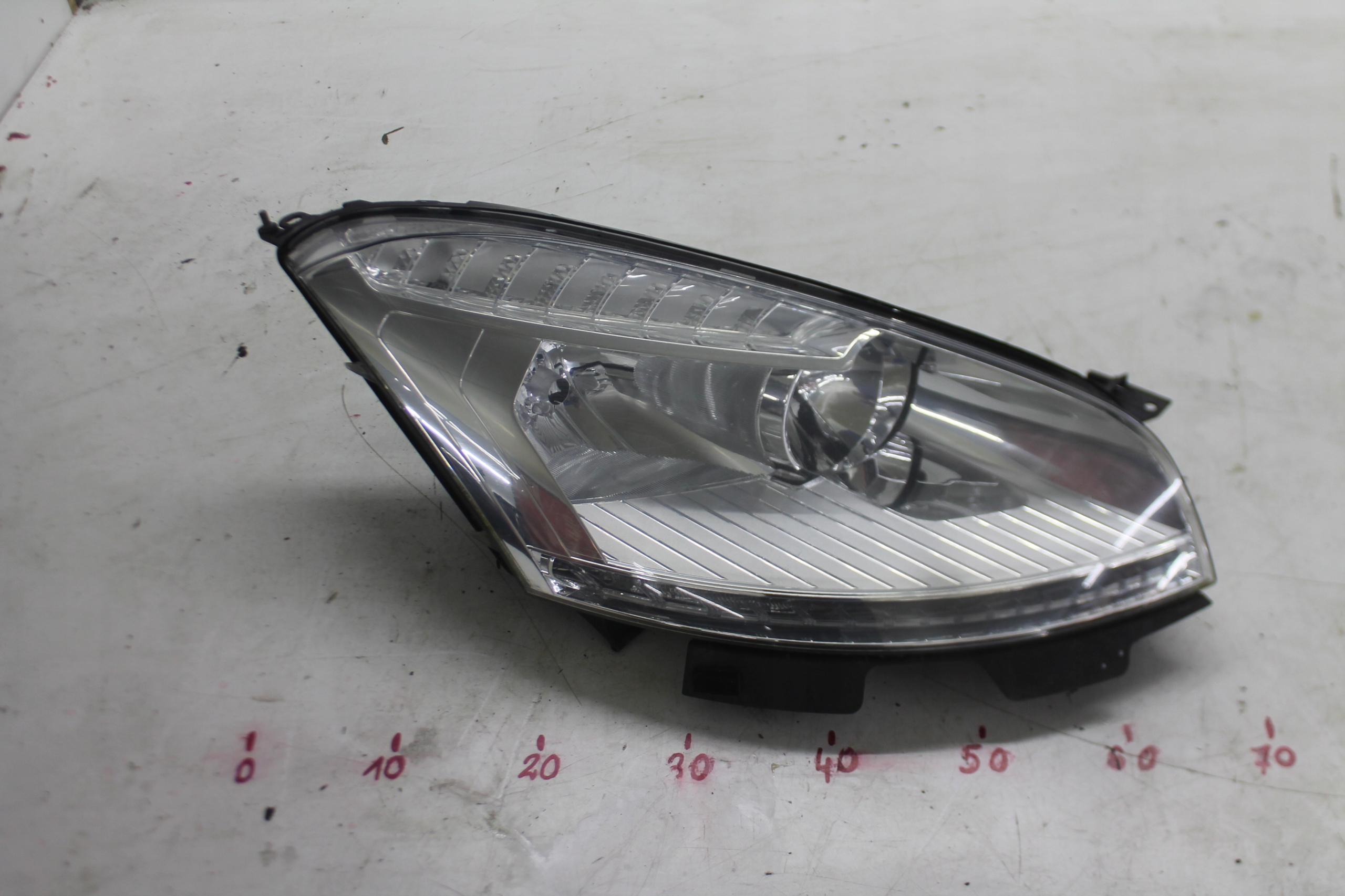light right front front CITROEN C4 PICASSO and LIFT 10-13 ANGLIK