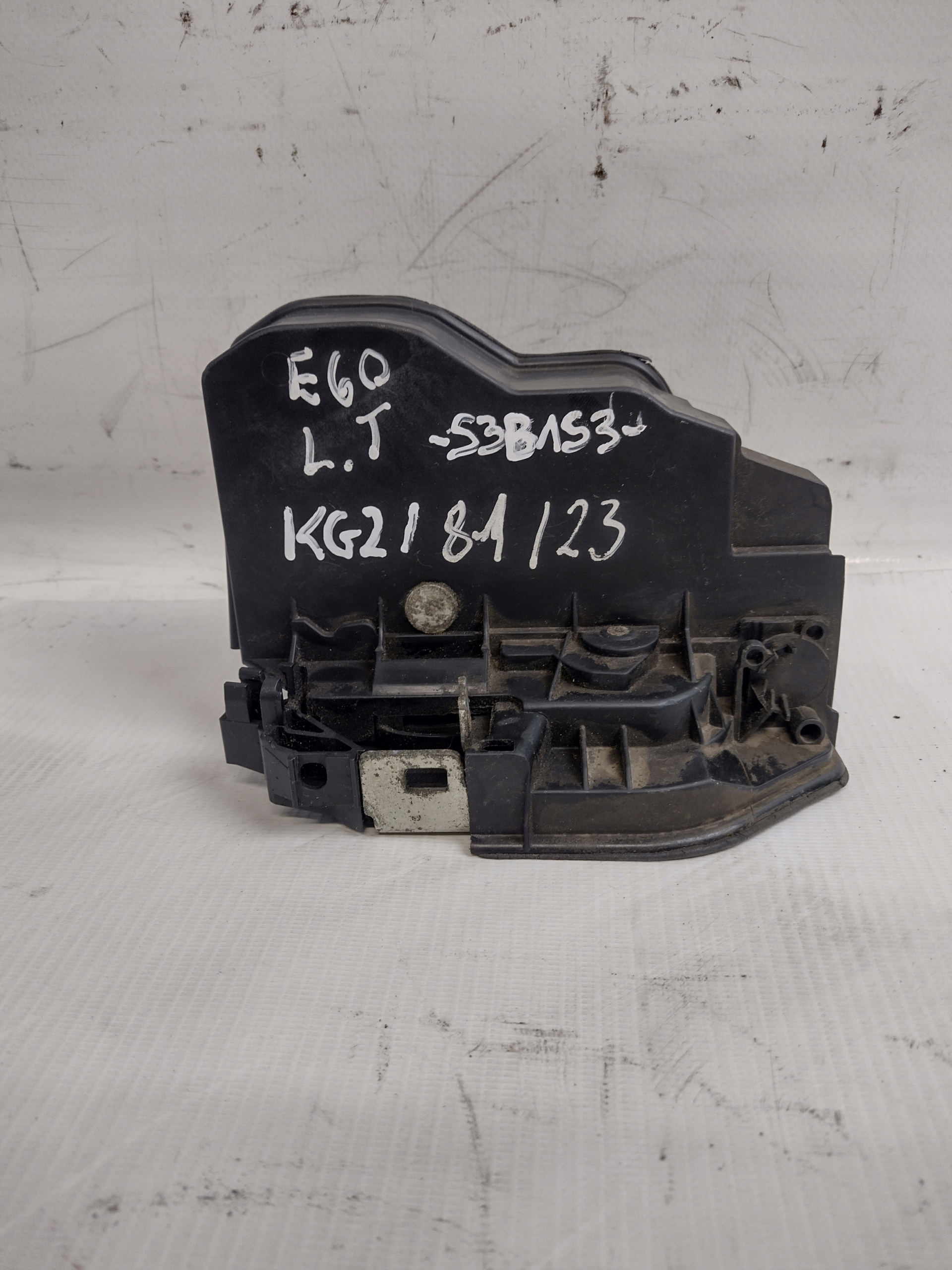 lock door left rear part BMW E60 OE 7154629