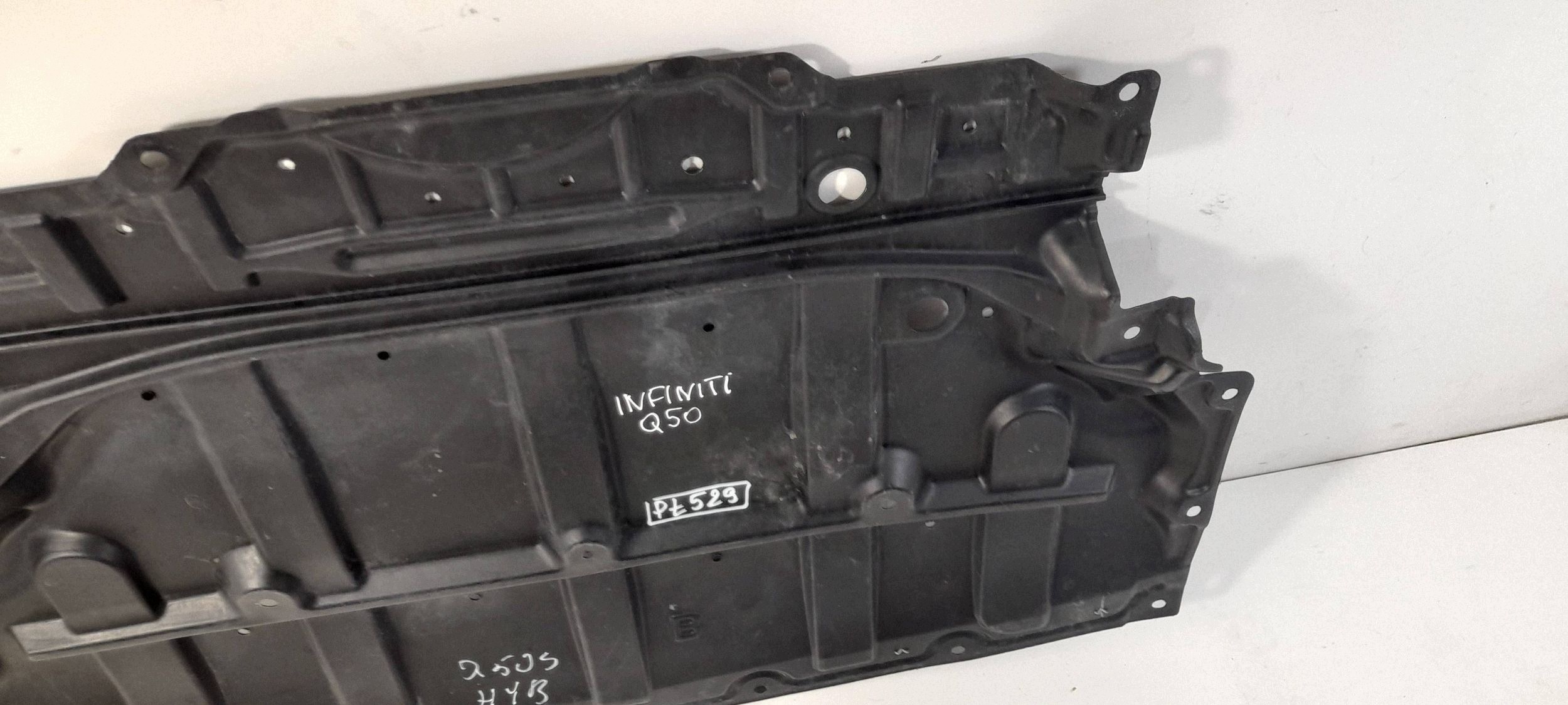 Infiniti Q50 cover below engine 758924GA0A (PL529)