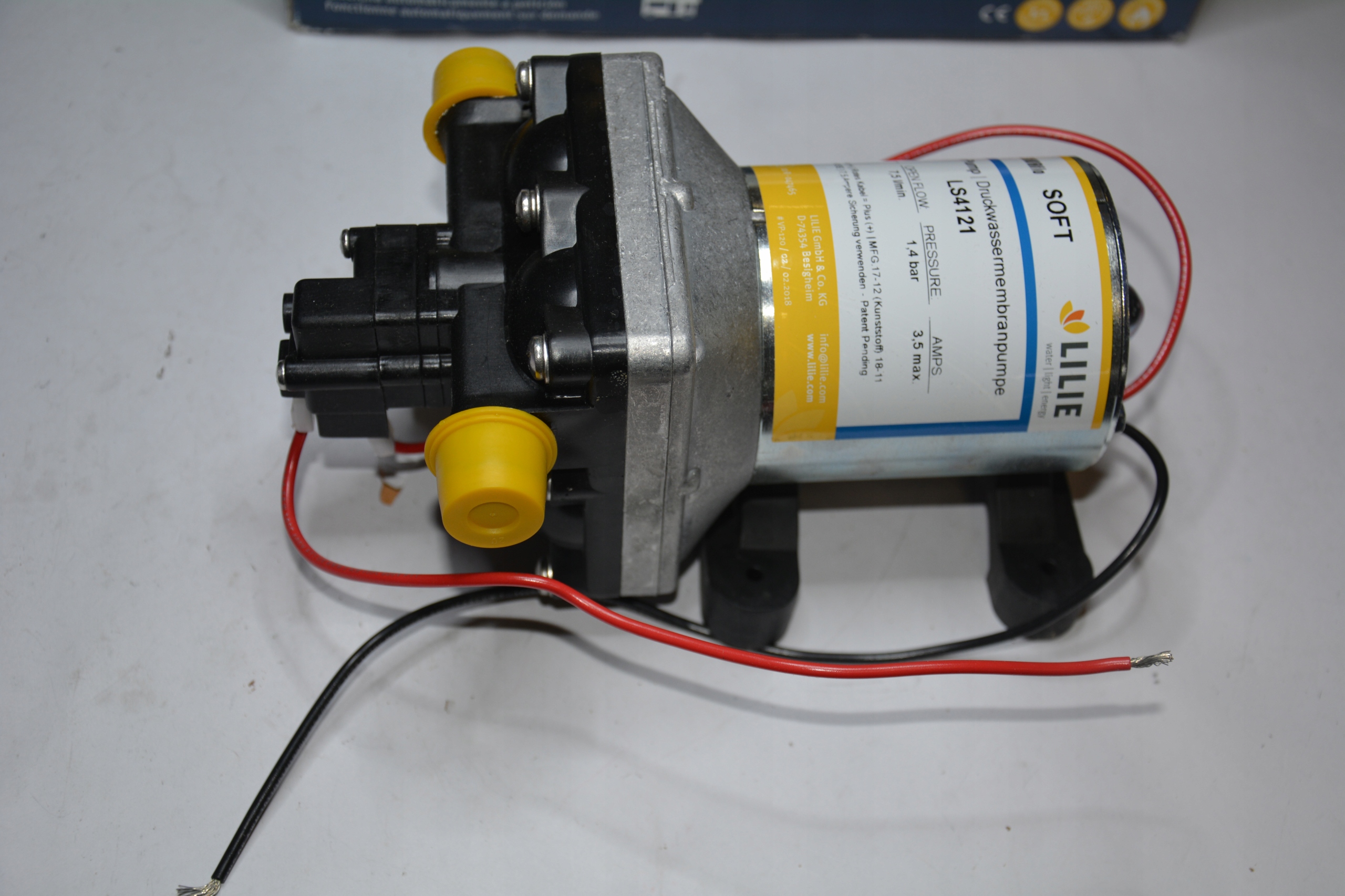 Низковольтный водяной насос Лилии LS4121 450L / h 12V