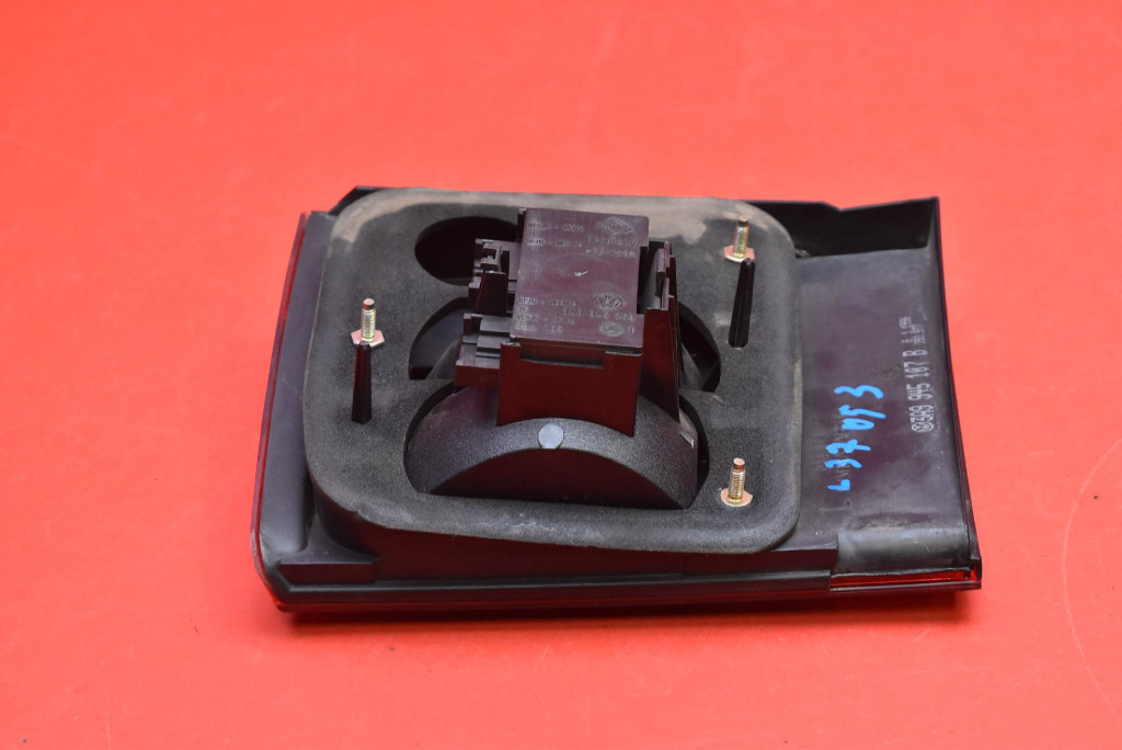 light left rear part rear 3A9945107B VW PASSAT B4 KOMBI 93-97