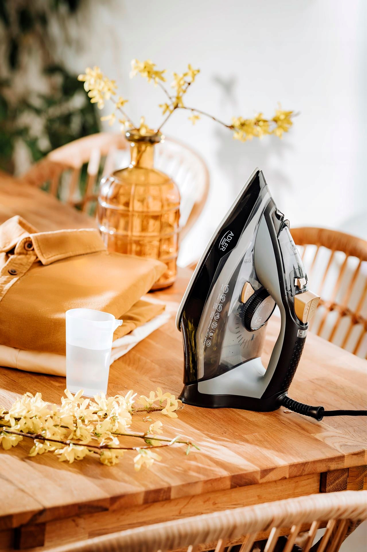 ŻELAZKO PAROWE 3000W STRAŻAK ANTI-CALC ANTI-DRIP Rodzaj stopy ceramiczna