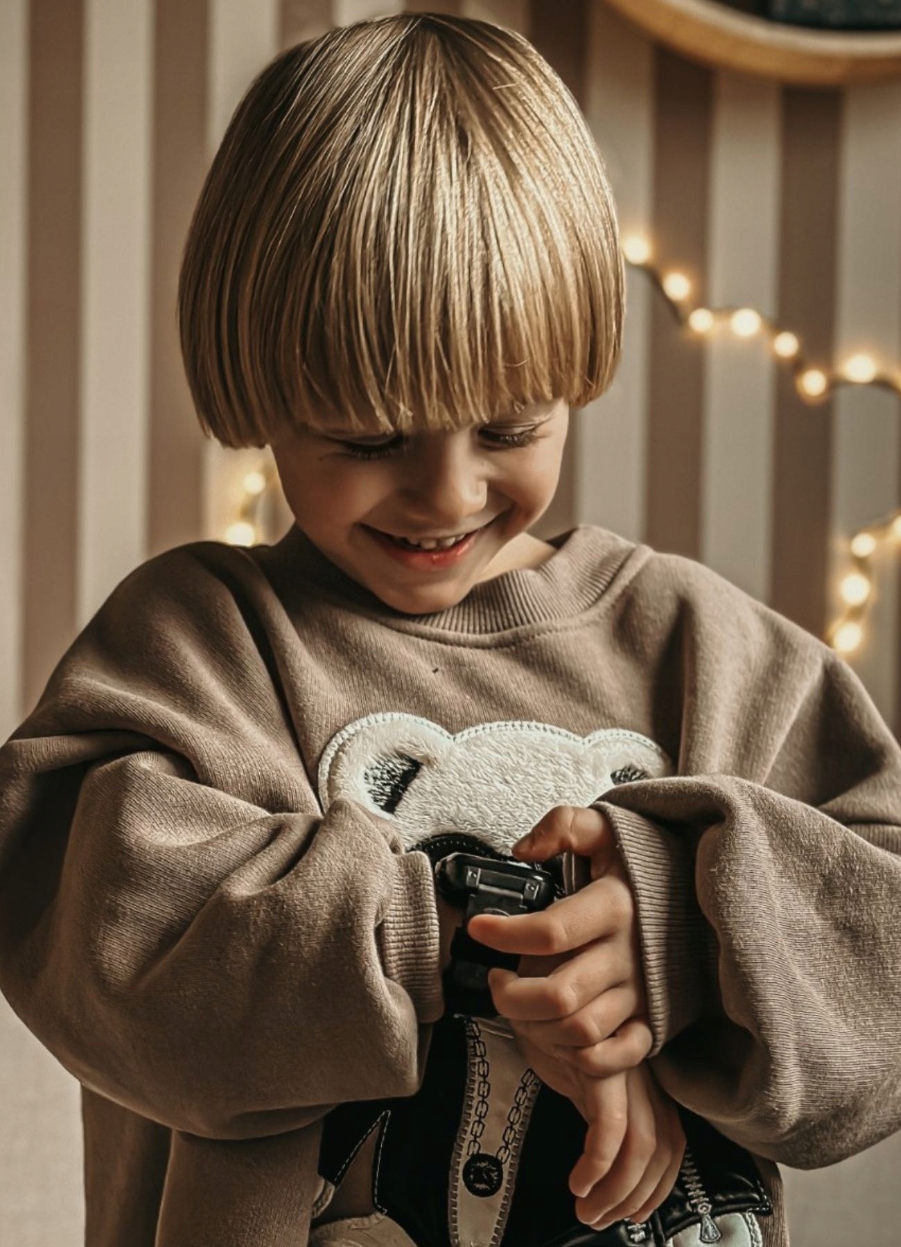 ZEGAREK DLA DZIECKA SMARTWATCH DZIECIĘCY KiDiZ Next + GRATIS PREZENT Złącza microUSB