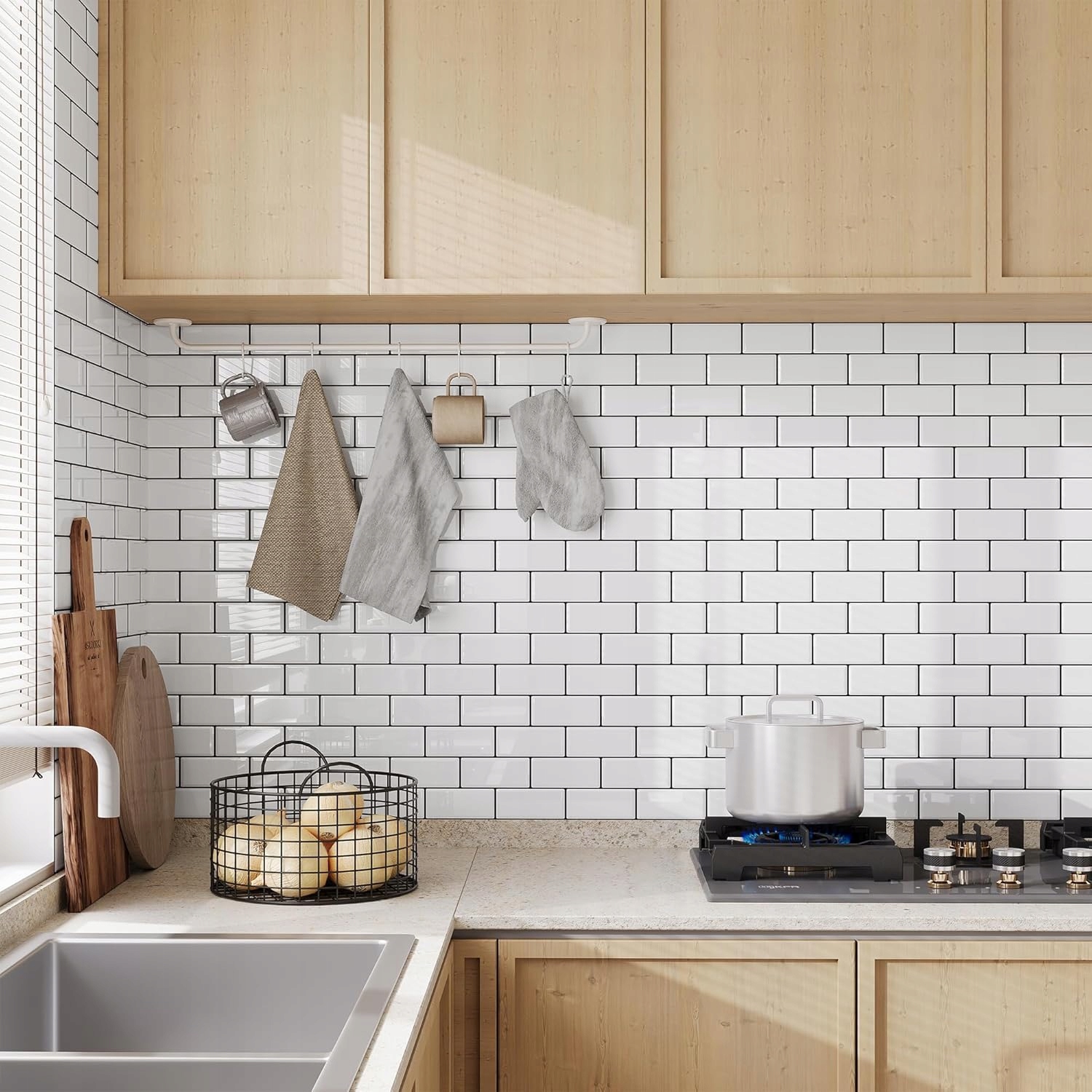 Samolepiace dlaždice Yoillione 3D biele s čiernou škárovacou hmotou do kuchyne a kúpeľne