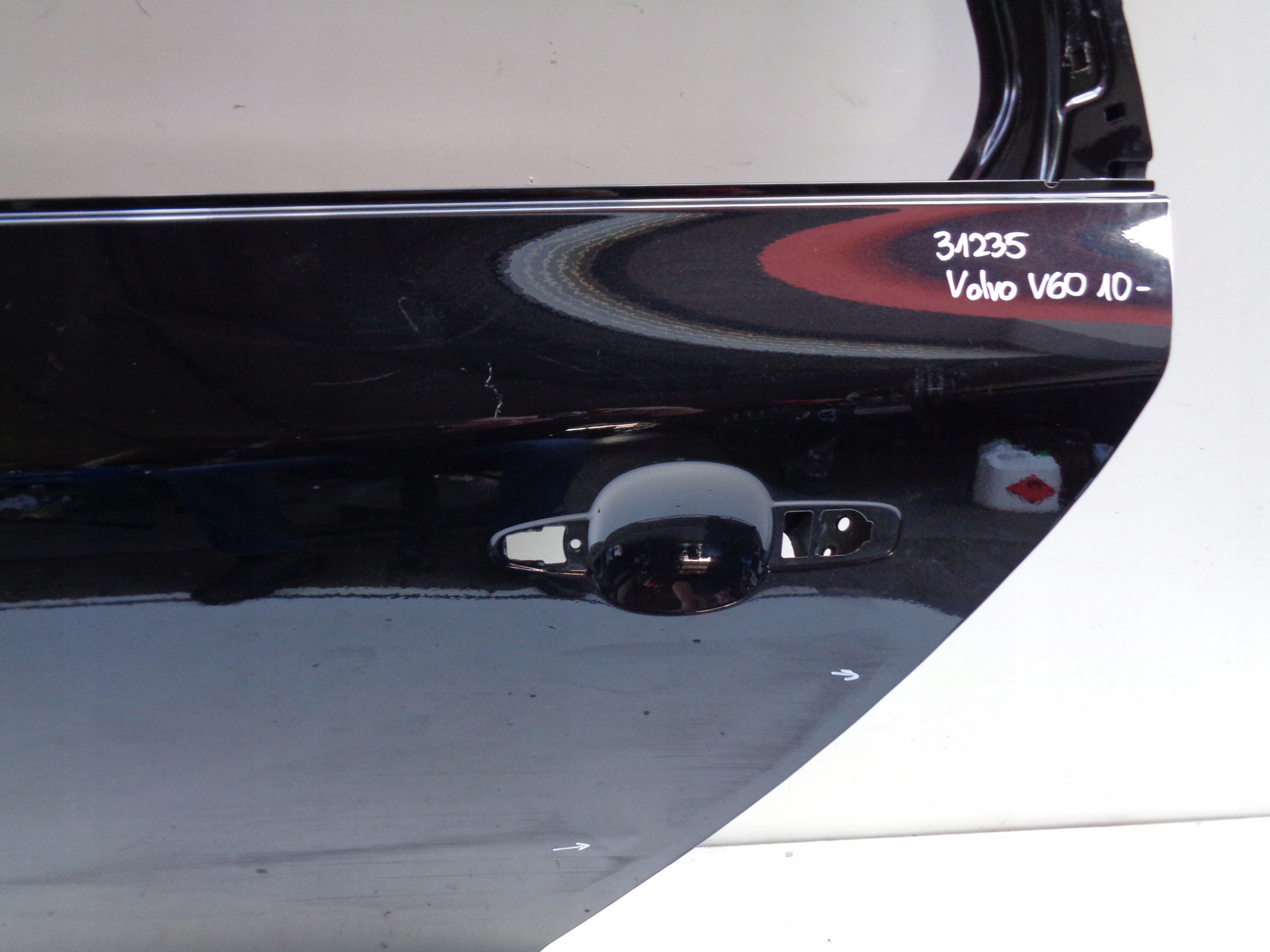 door left rear. VOLVO V60 10- NR 31235