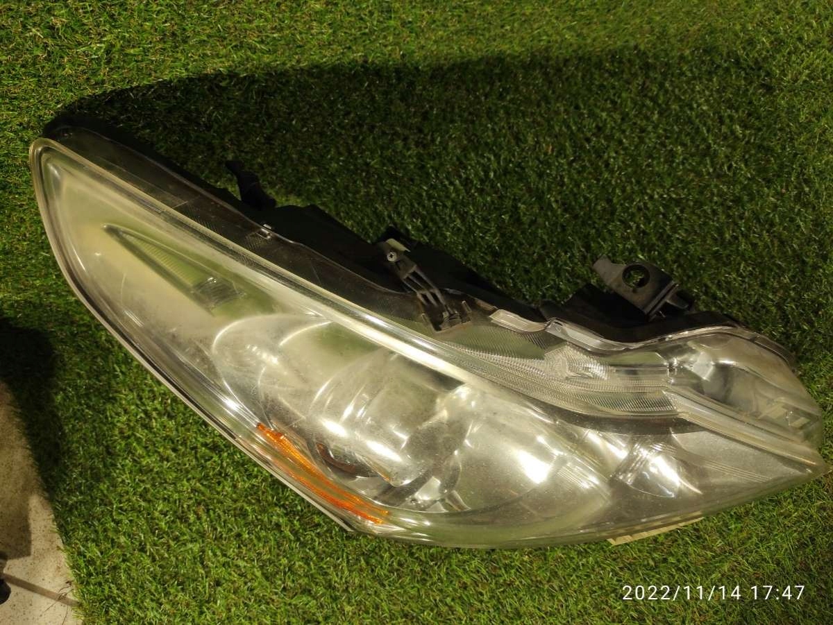 Фара фари перед права Інфініті G37 r2013