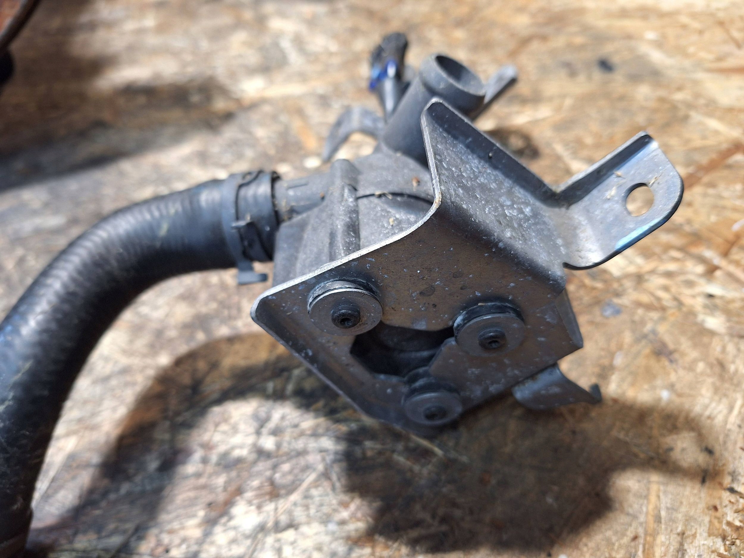 pumpa cirkulacije vode MAZDA 2 CX3 1.5D S550-15711