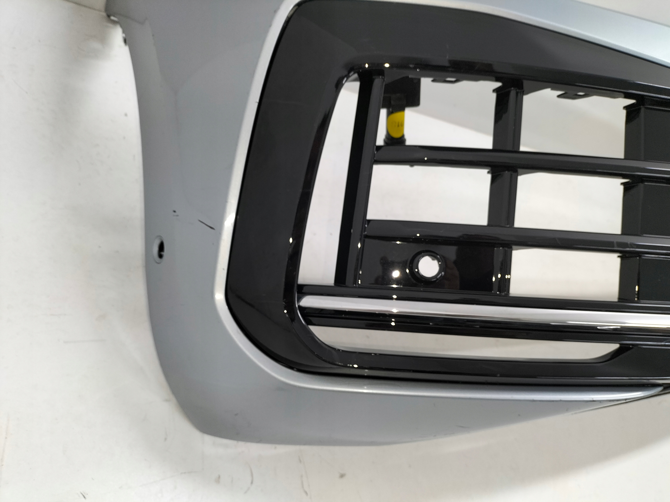 Frontstoßstange vorne VW TOUAREG III LIFT 23