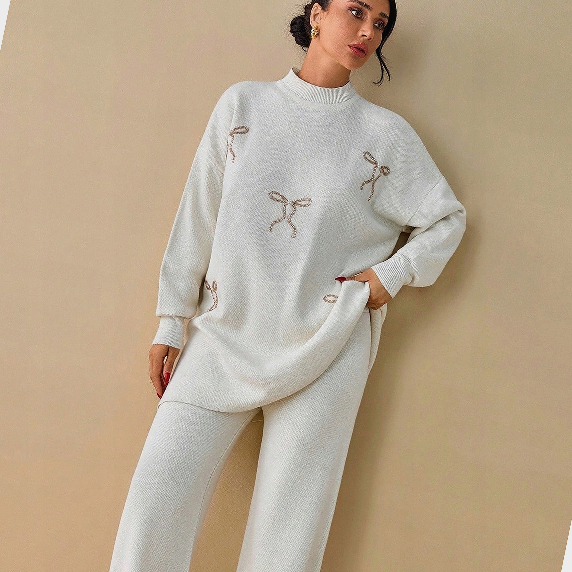 Pískový svetrový komplet vyšívaný na podzim z pleteniny Oversize S 36