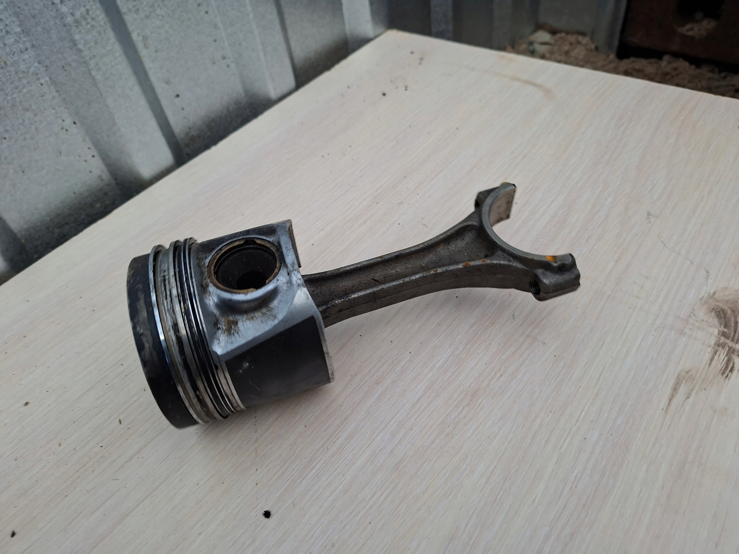 piston connecting rod Audi Volkswagen 79L74