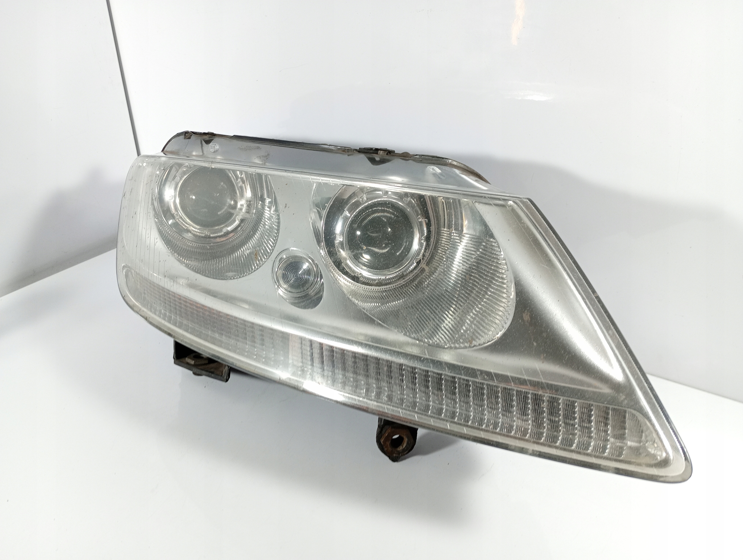 VW Phaeton 02-16 REFLEKTOR light right front front OE 3D1941016J