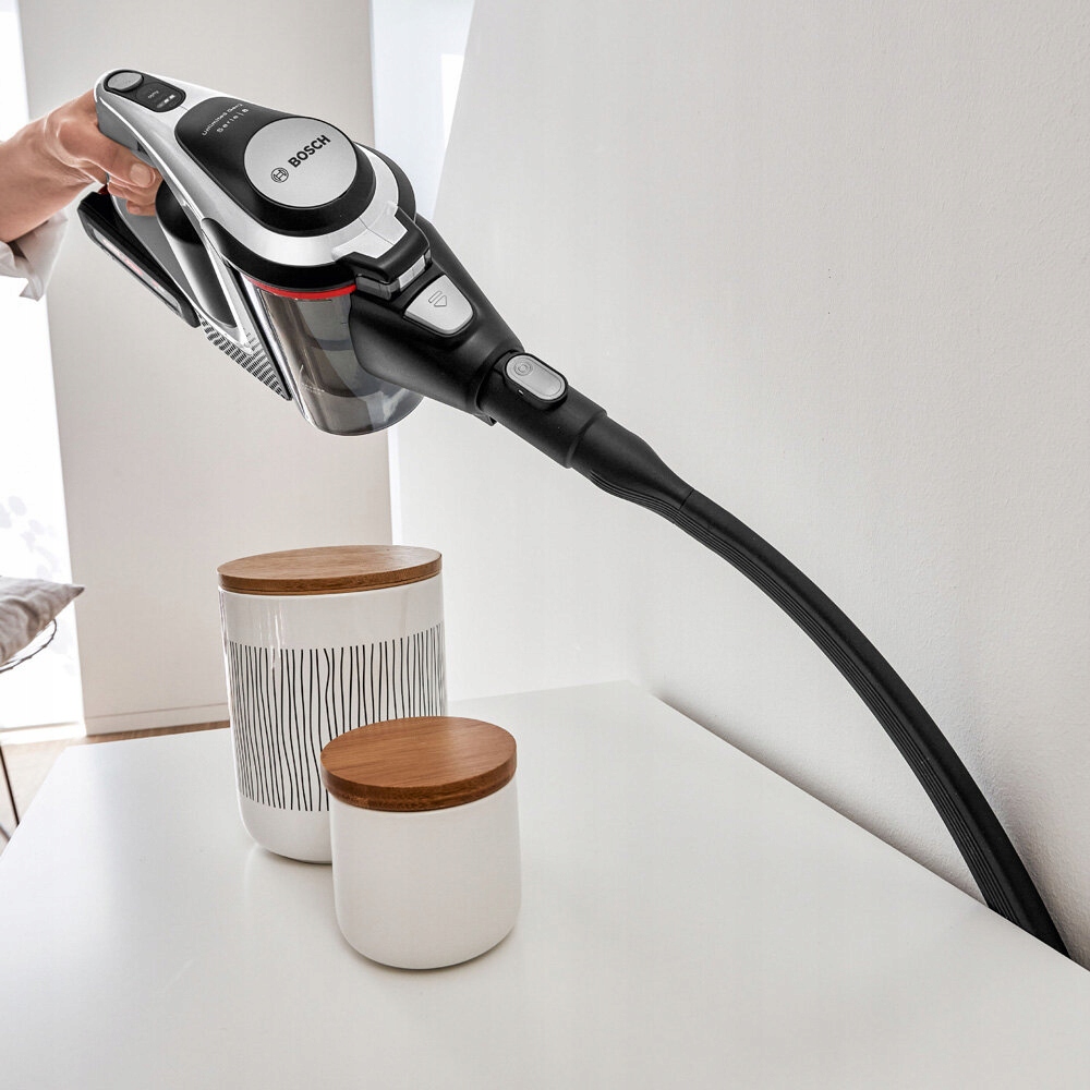 Odkurzacz BOSCH Unlimited 8 BCS8224WA Aku. Czas ładowania 270 min