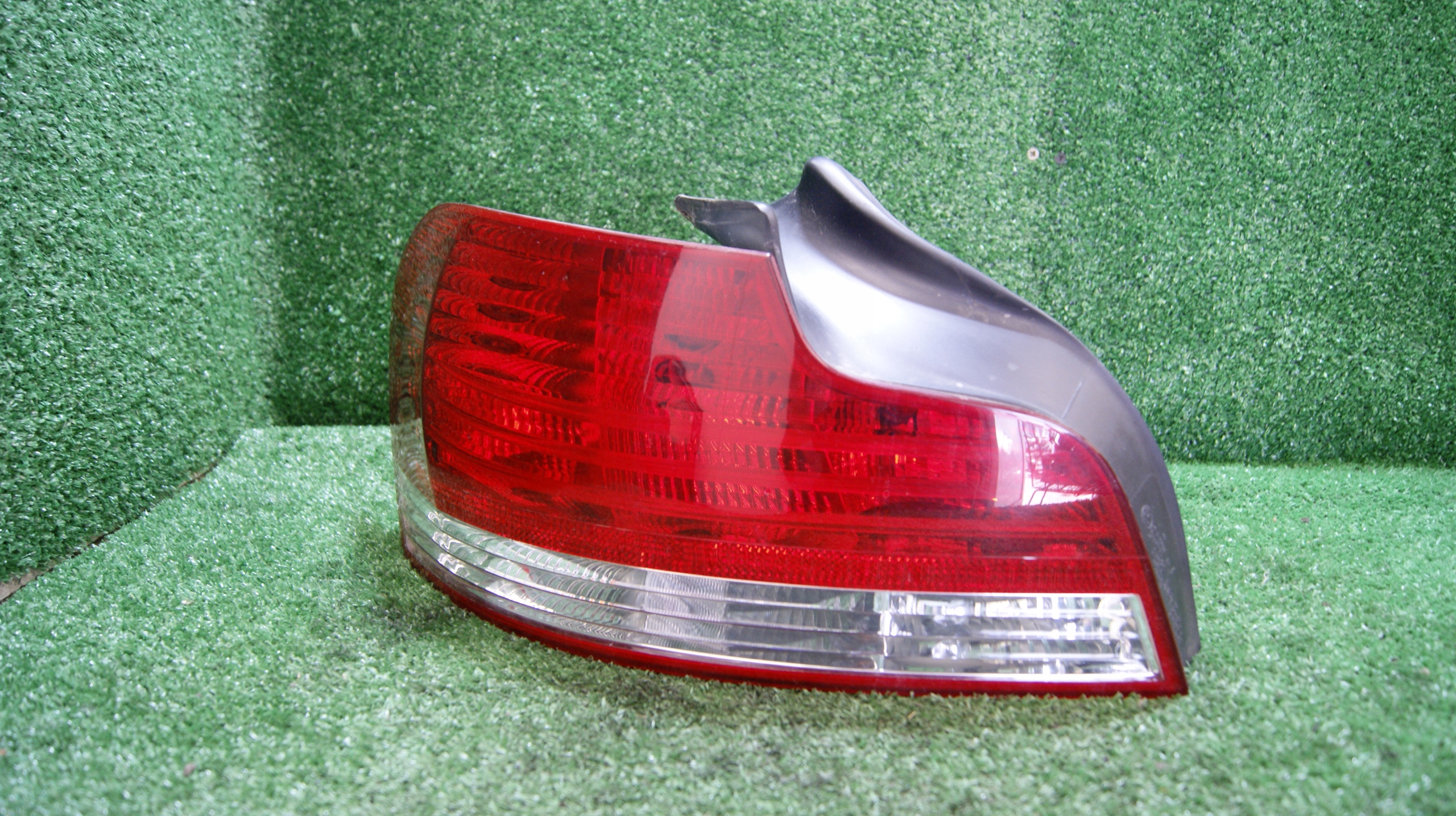 far lijeva stražnja 3D BMW E88