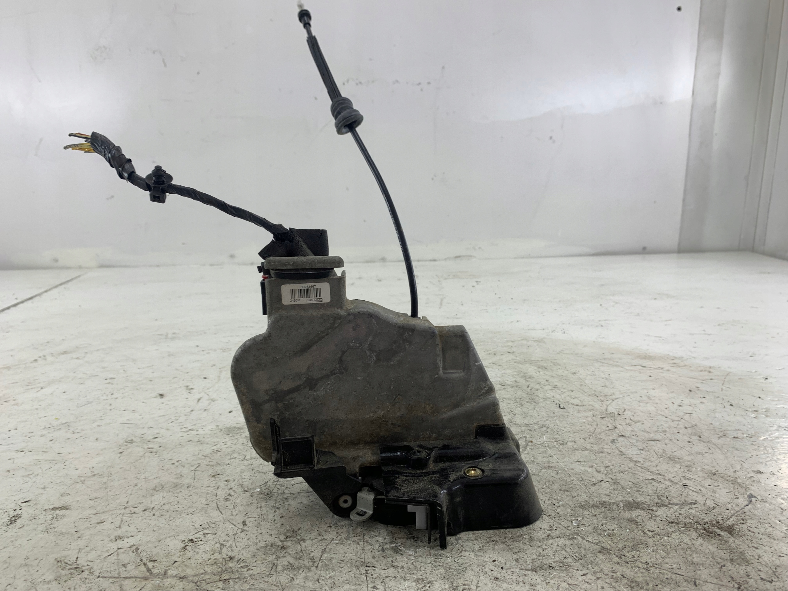 VOLVO V50 and lock door left rear part 30753667