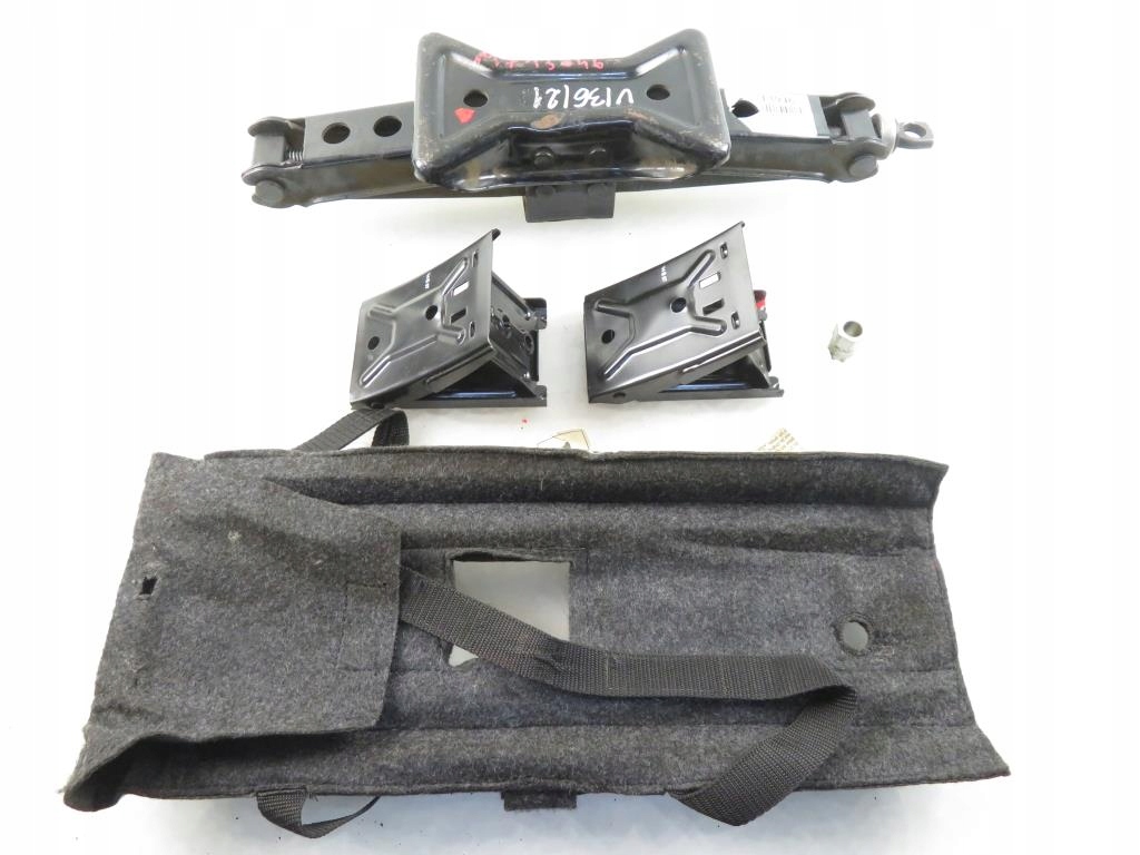 Комплект запасного колеса подъемный домкрат HUMMER H3