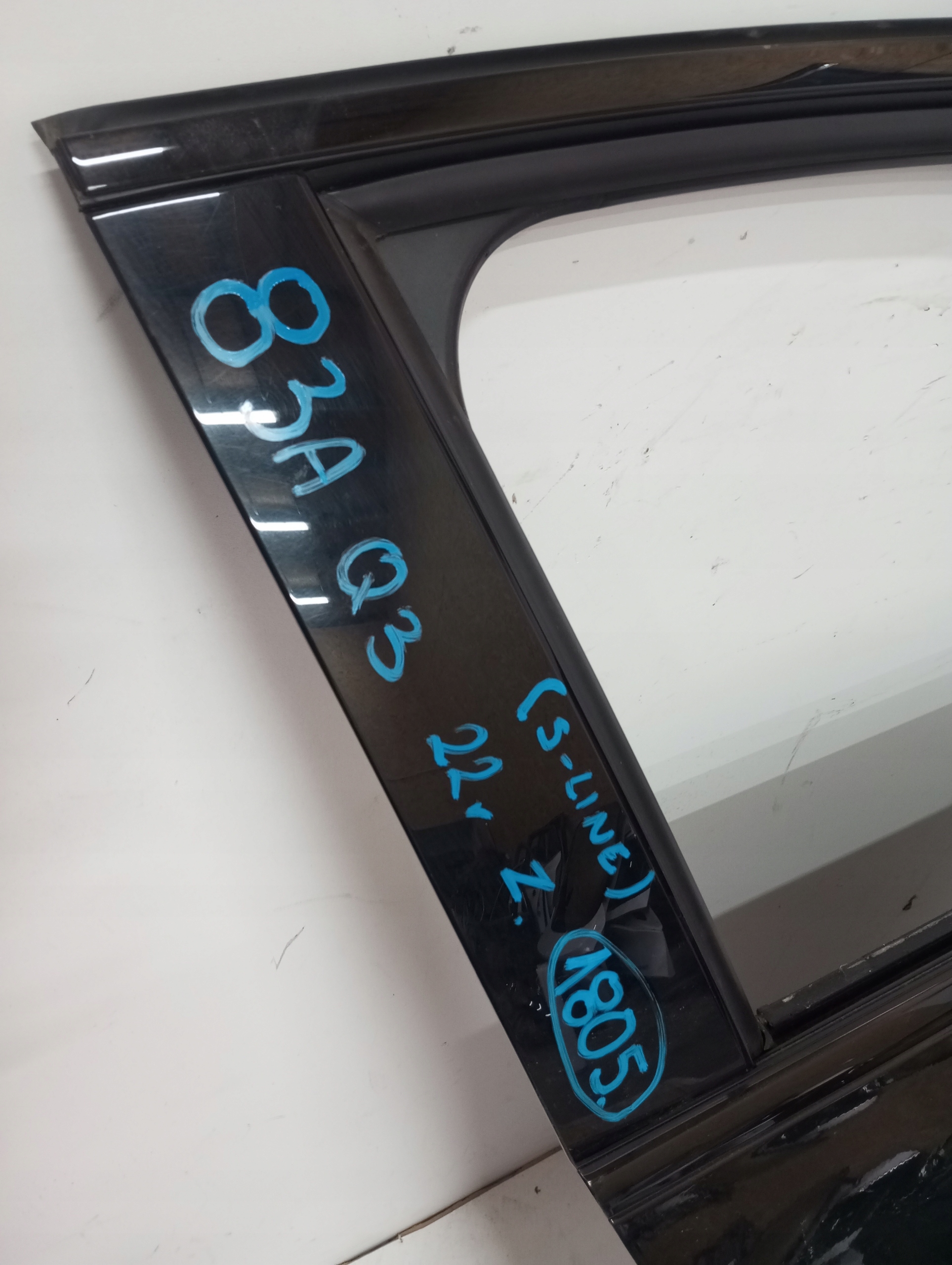 door right front AUDI Q3 83A COUPE 22R