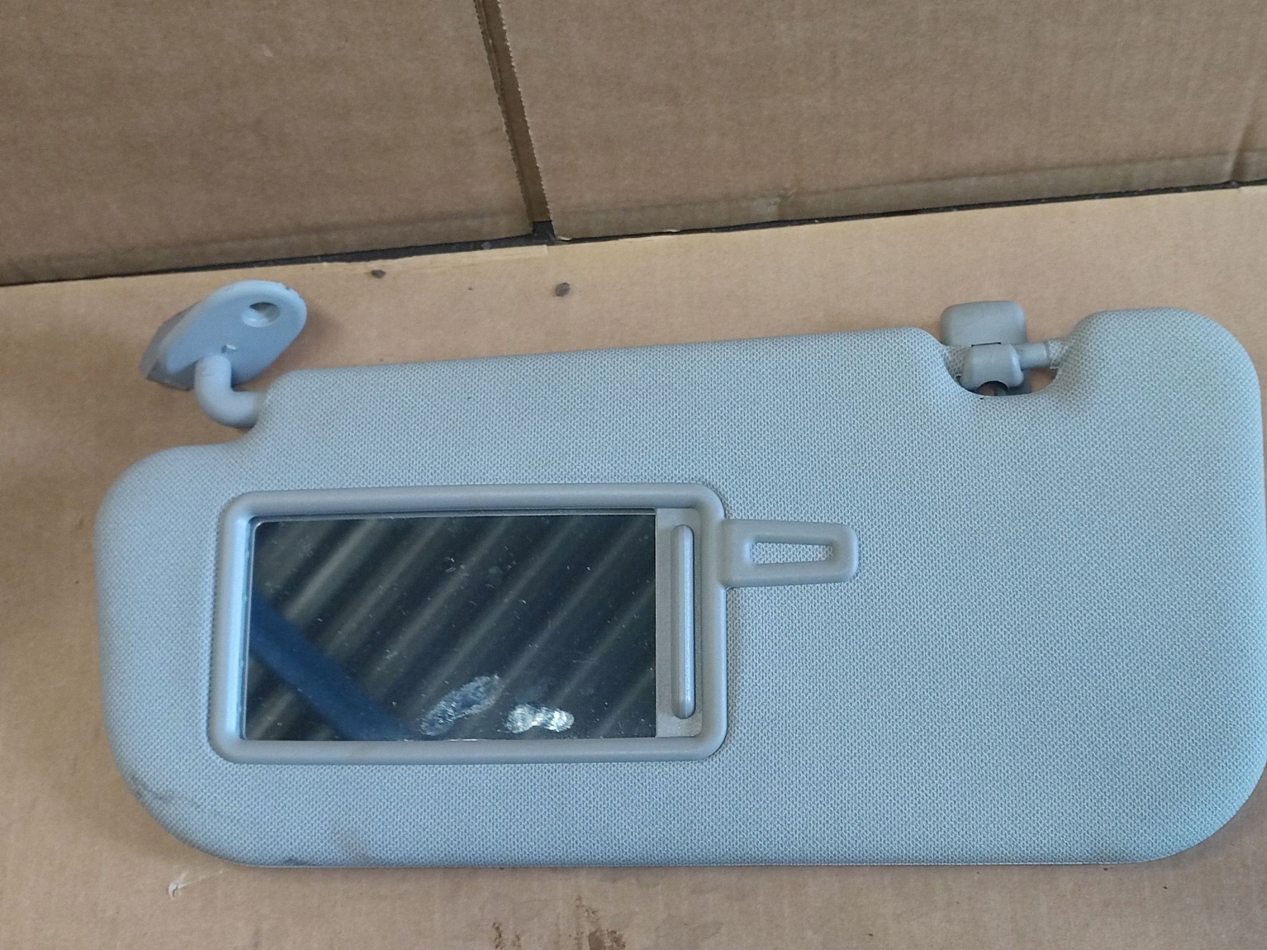 HYUNDAI I20 II cover PRZECIWSLONECZNA left SPRAWNA