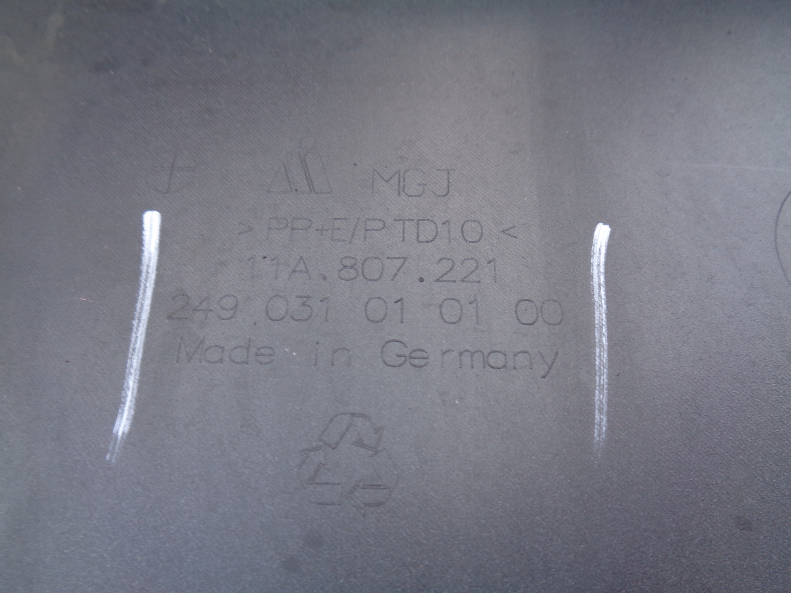 nárazník přední VW ID4 11A 21- NR 42676