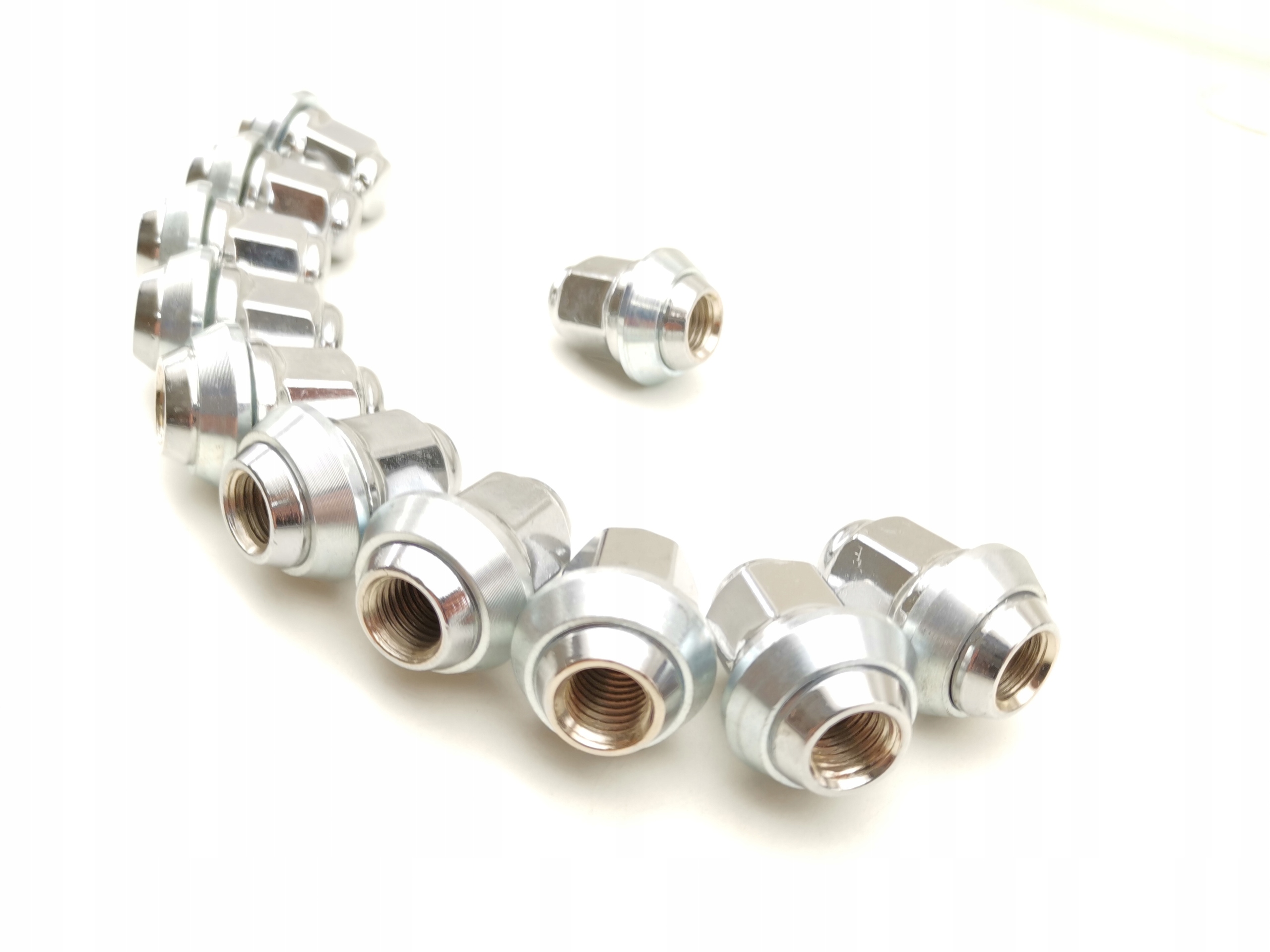 NAKRĘTKI DO FELG ALUMINIOWYCH ORYGINALNYCH FORD Liczba sztuk 1 szt.