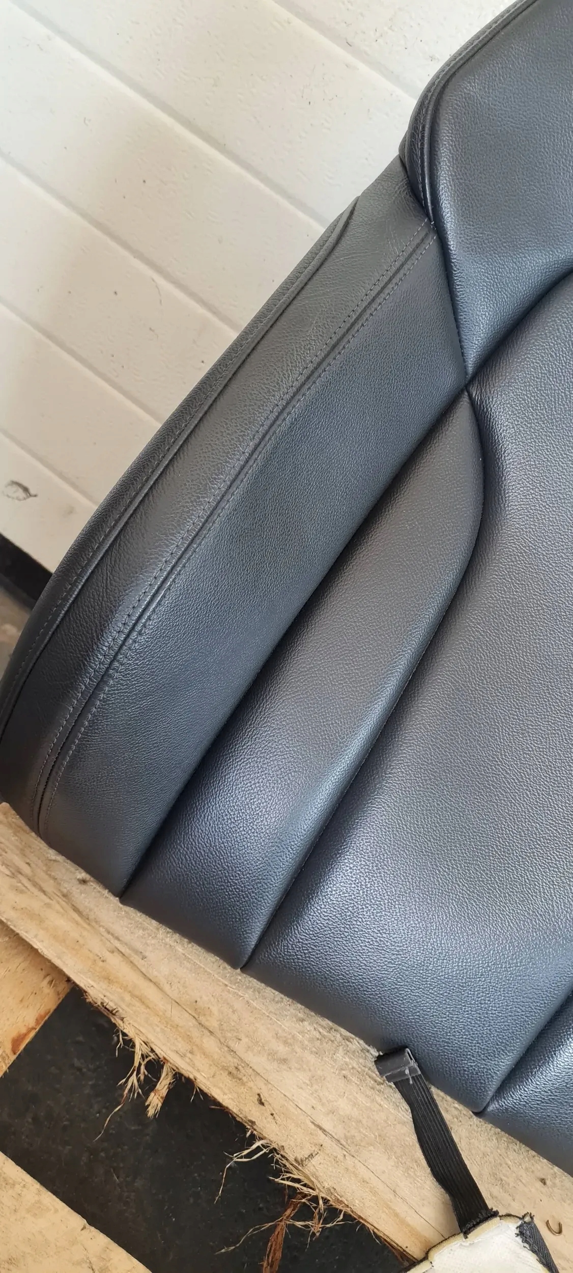 Q5 8R leather side seat left front SLINE MILANO