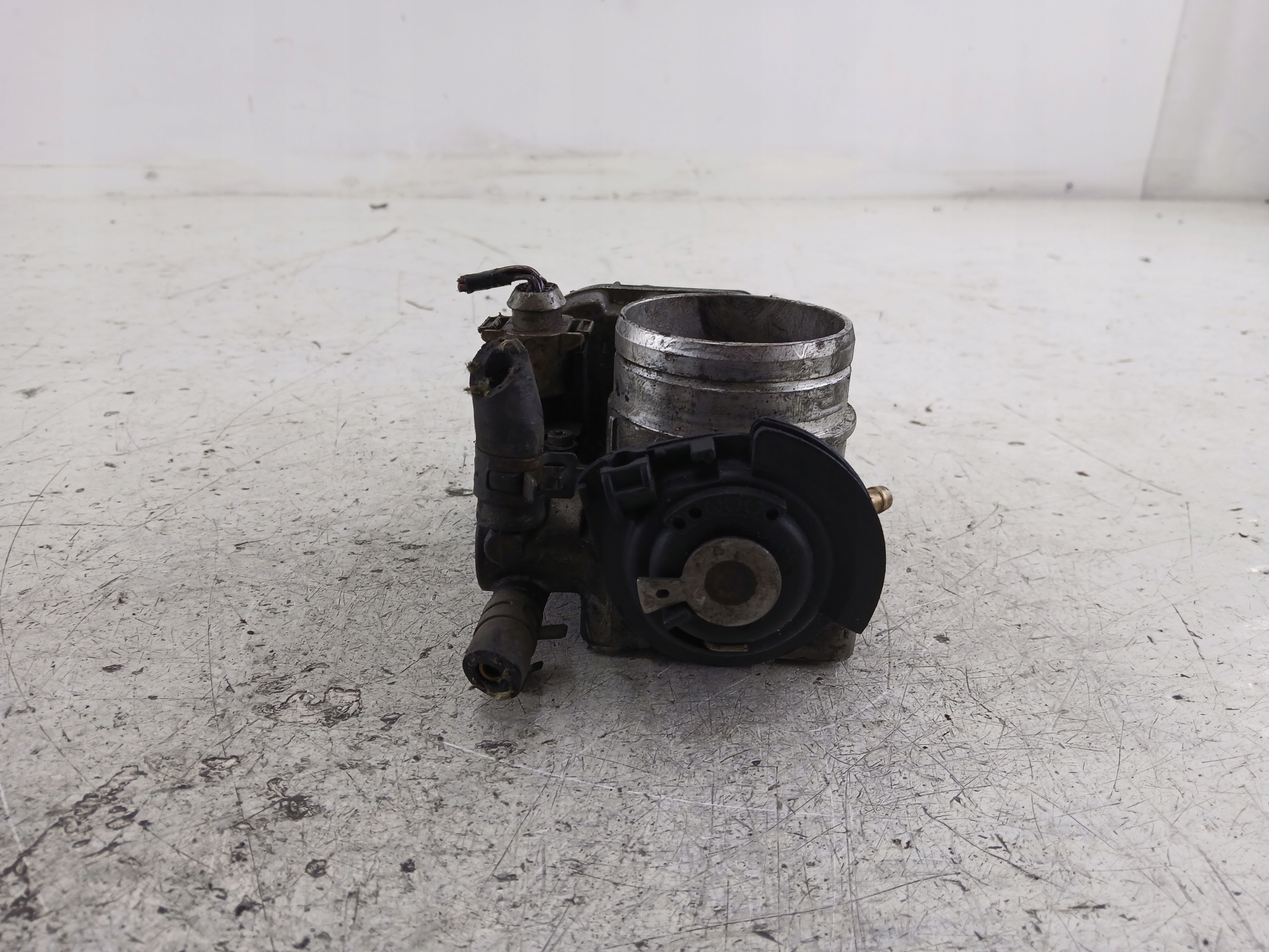 VW PASSAT B5 1.8 throttle flap 17122534