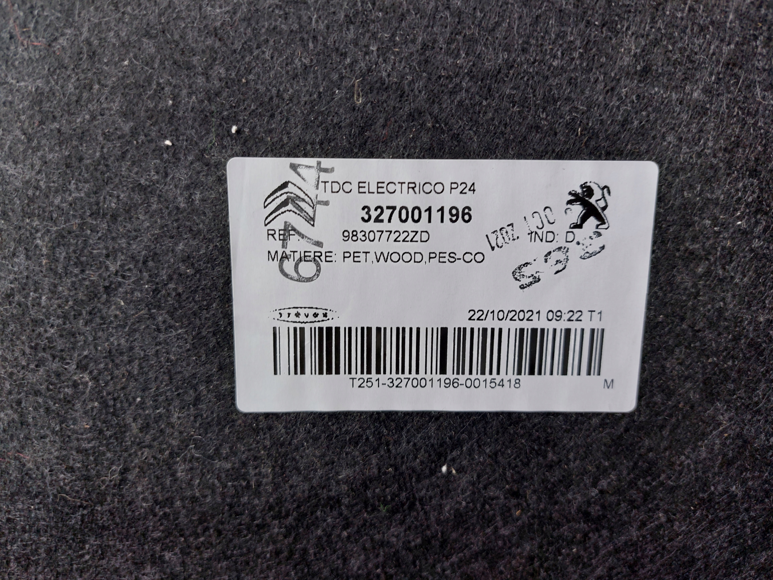 mats boot PEUGEOT 2008 II 21r ELEKTRYK