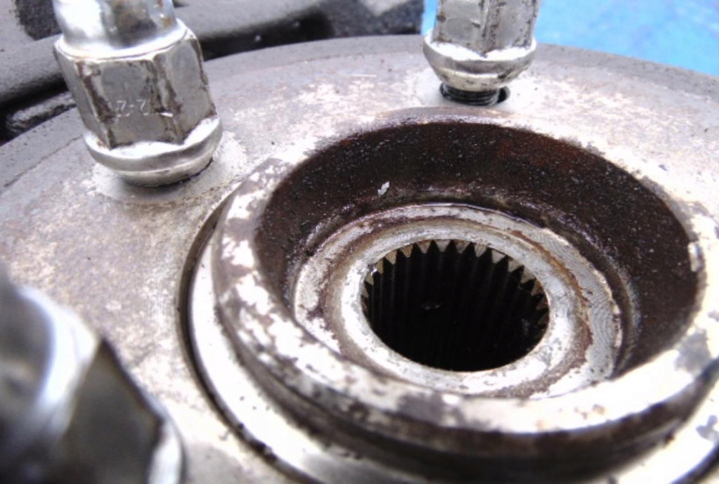 LINCOLN AVIATOR 4.6 V8 b поворотный кулак, цапфа левый перед