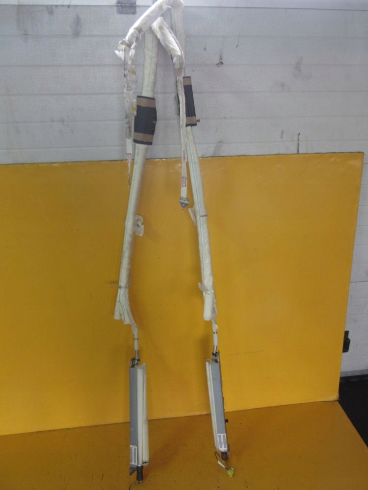 suzuki VITARA III 2015 пиропатрон воздушная правая оригинал. европа