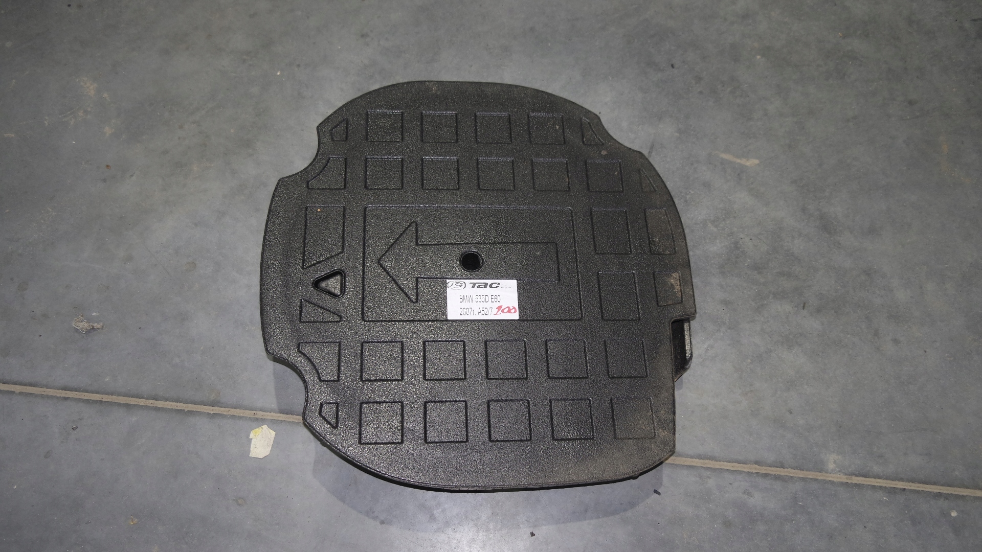 вклад полистирол багажника BMW 5 E60