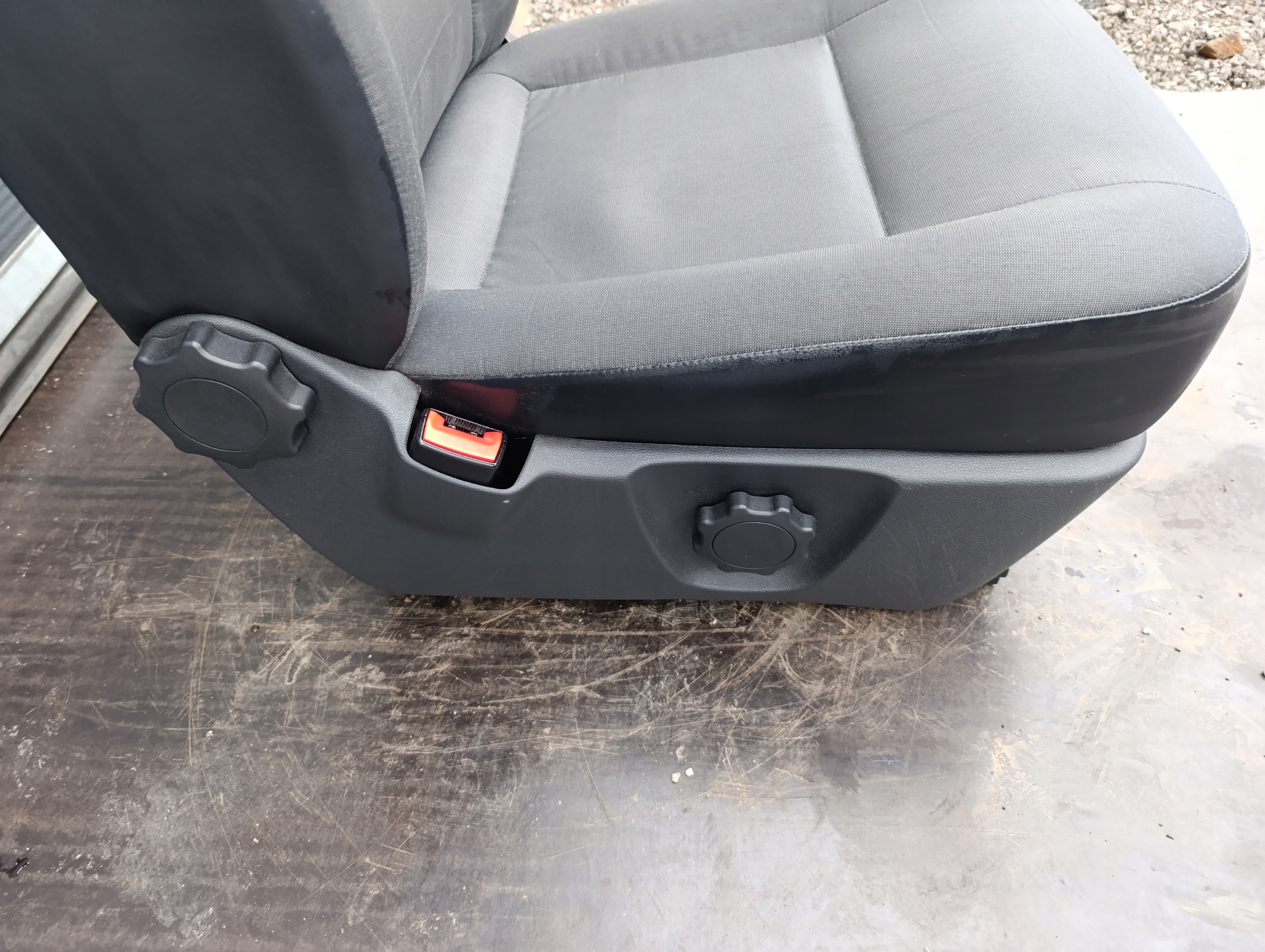 VW T6 seat front driver´s/ KIEROWCA
