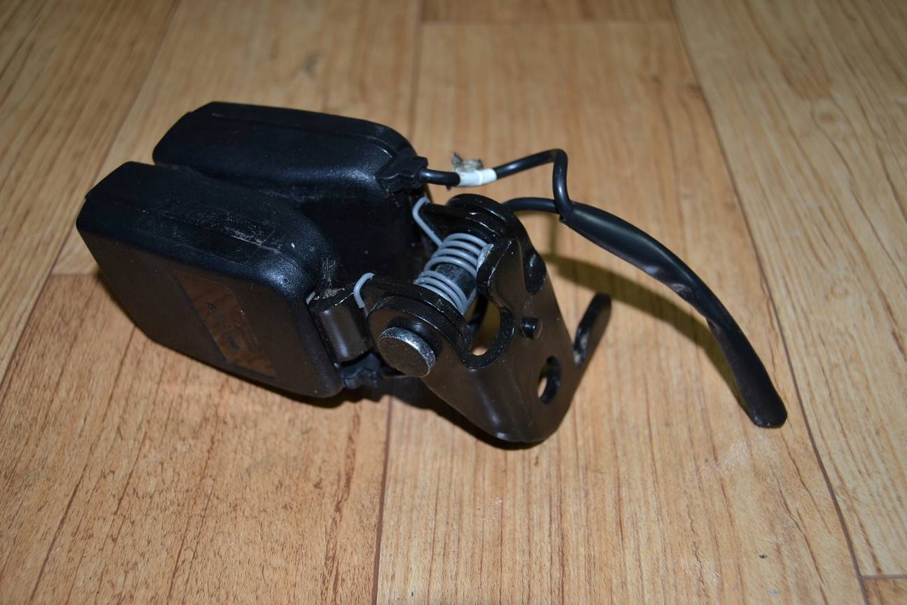 ZAPINKA PASA BEZPIECZEŃSTWA TYŁ PEUGEOT 207 Typ samochodu Samochody osobowe